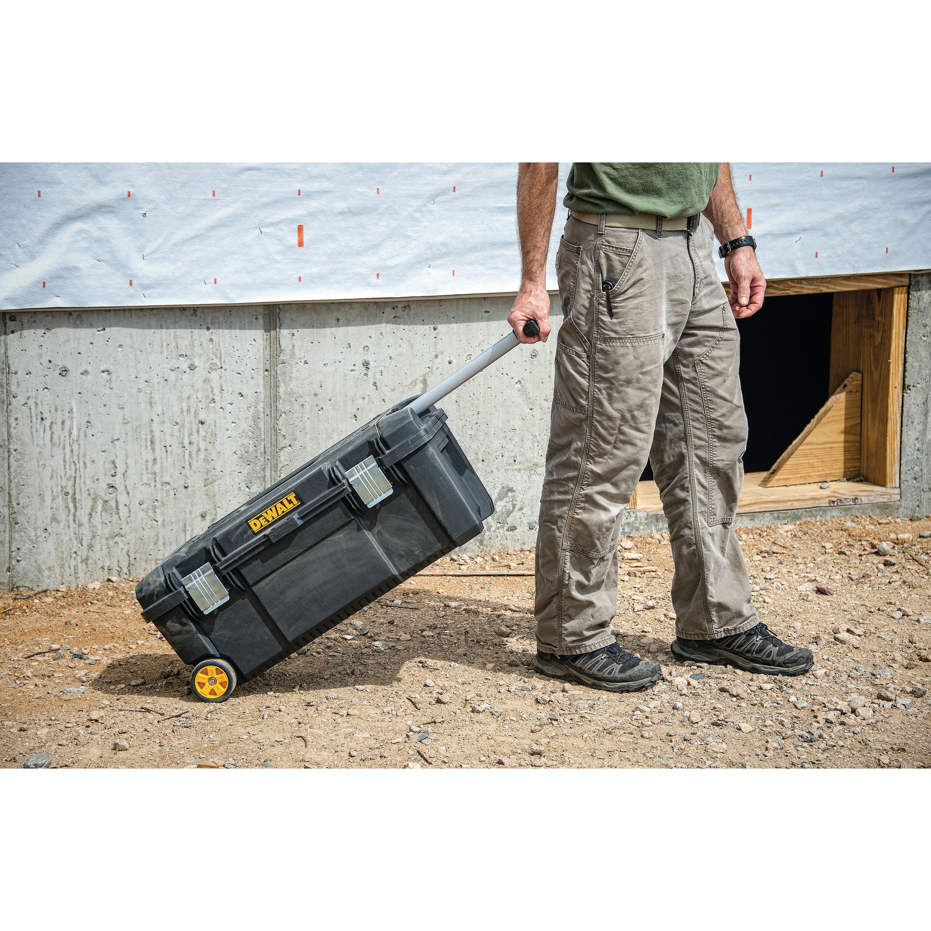 28 Tool Box On Wheels Dwst28100 Dewalt