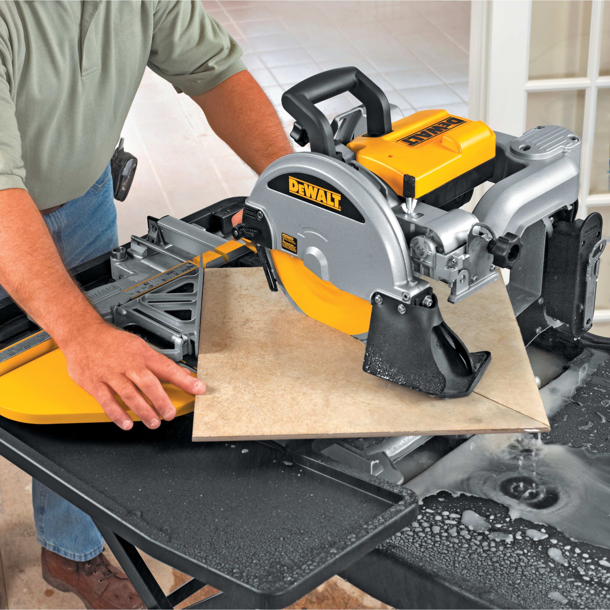 Dewalt ceramic tile deals saw