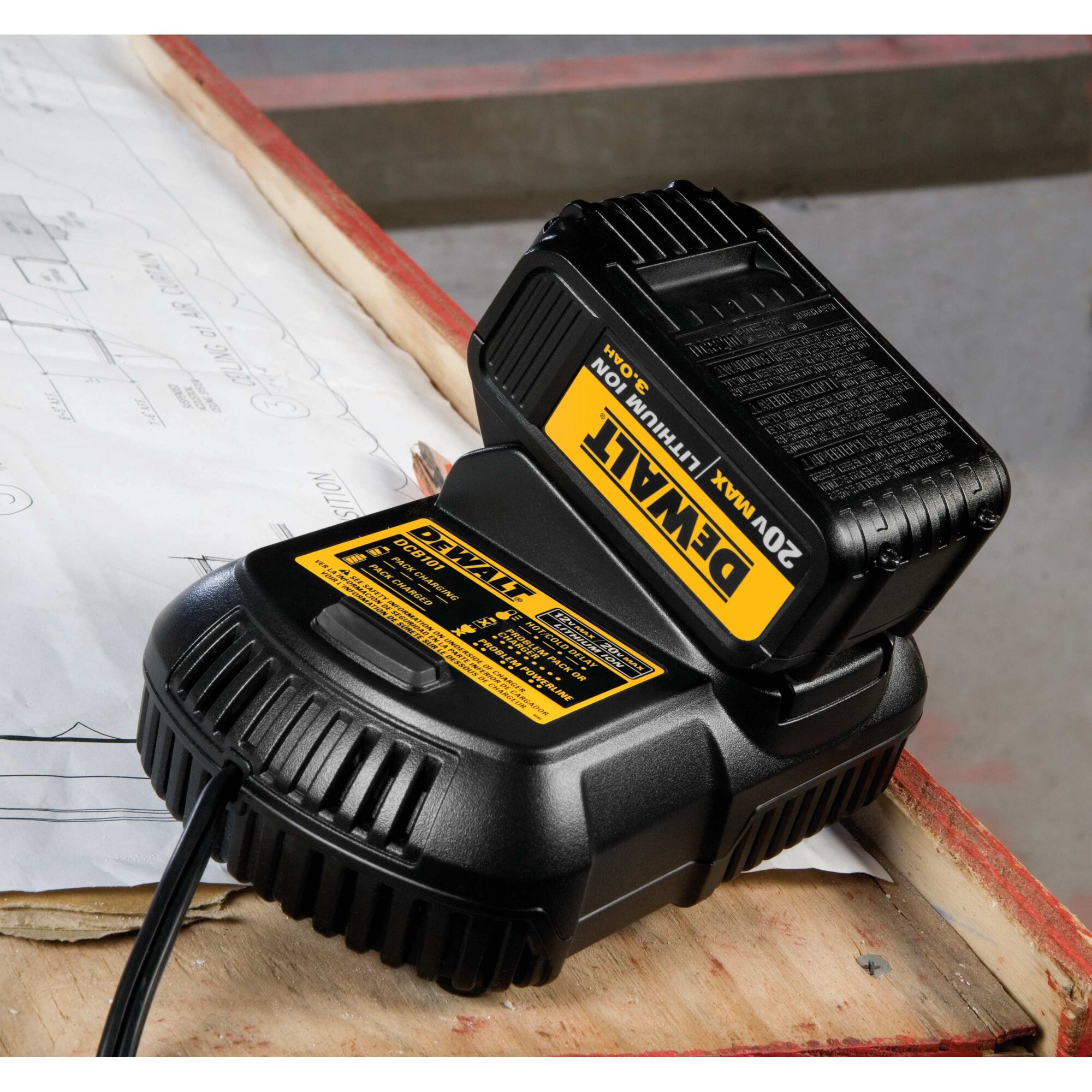 Dewalt 20v lithium ion best sale battery charger