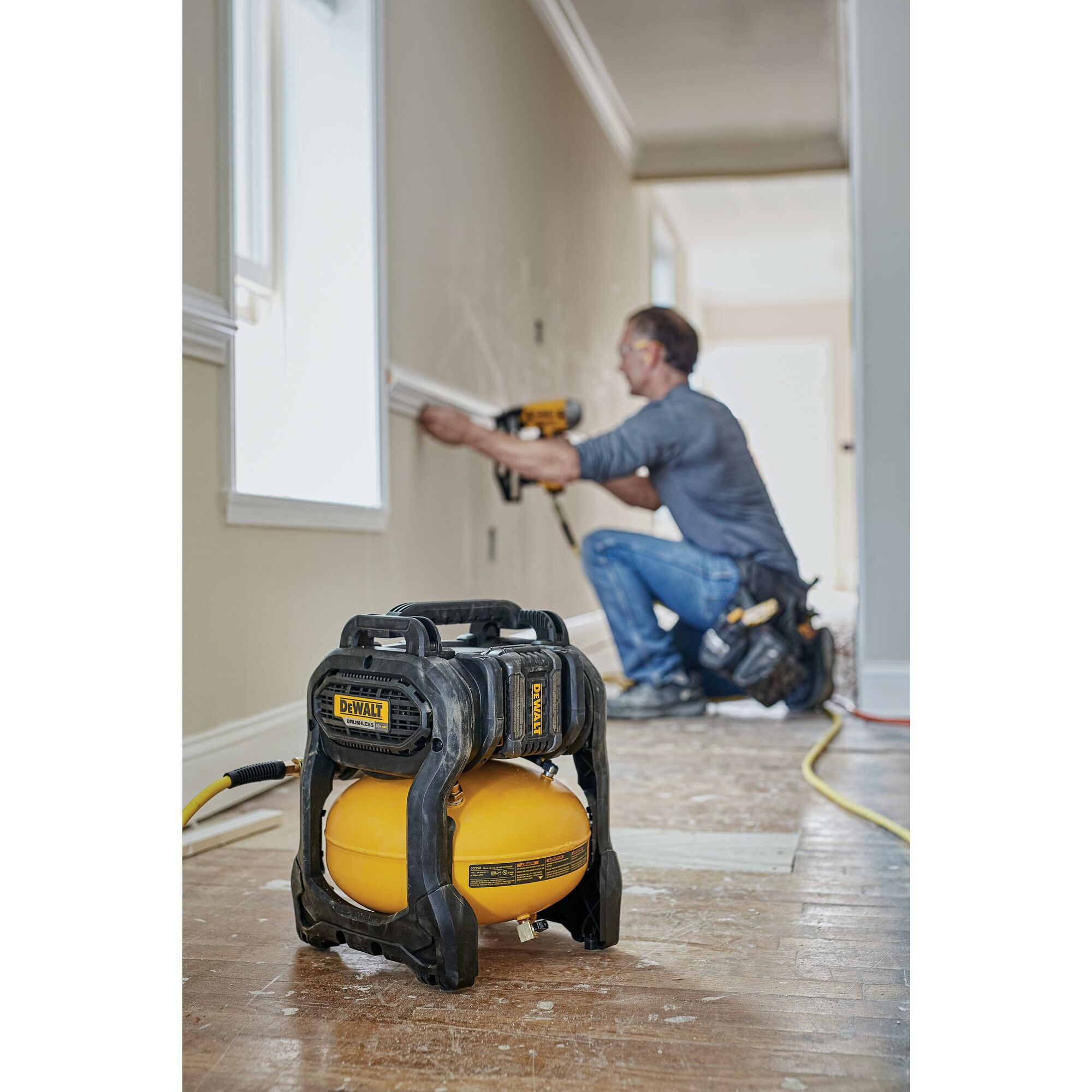 Dewalt deals compressor battery