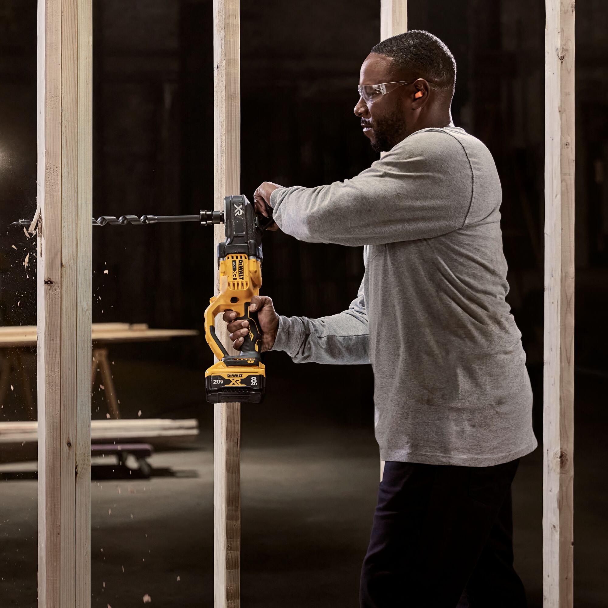 Dewalt power deals detect tools