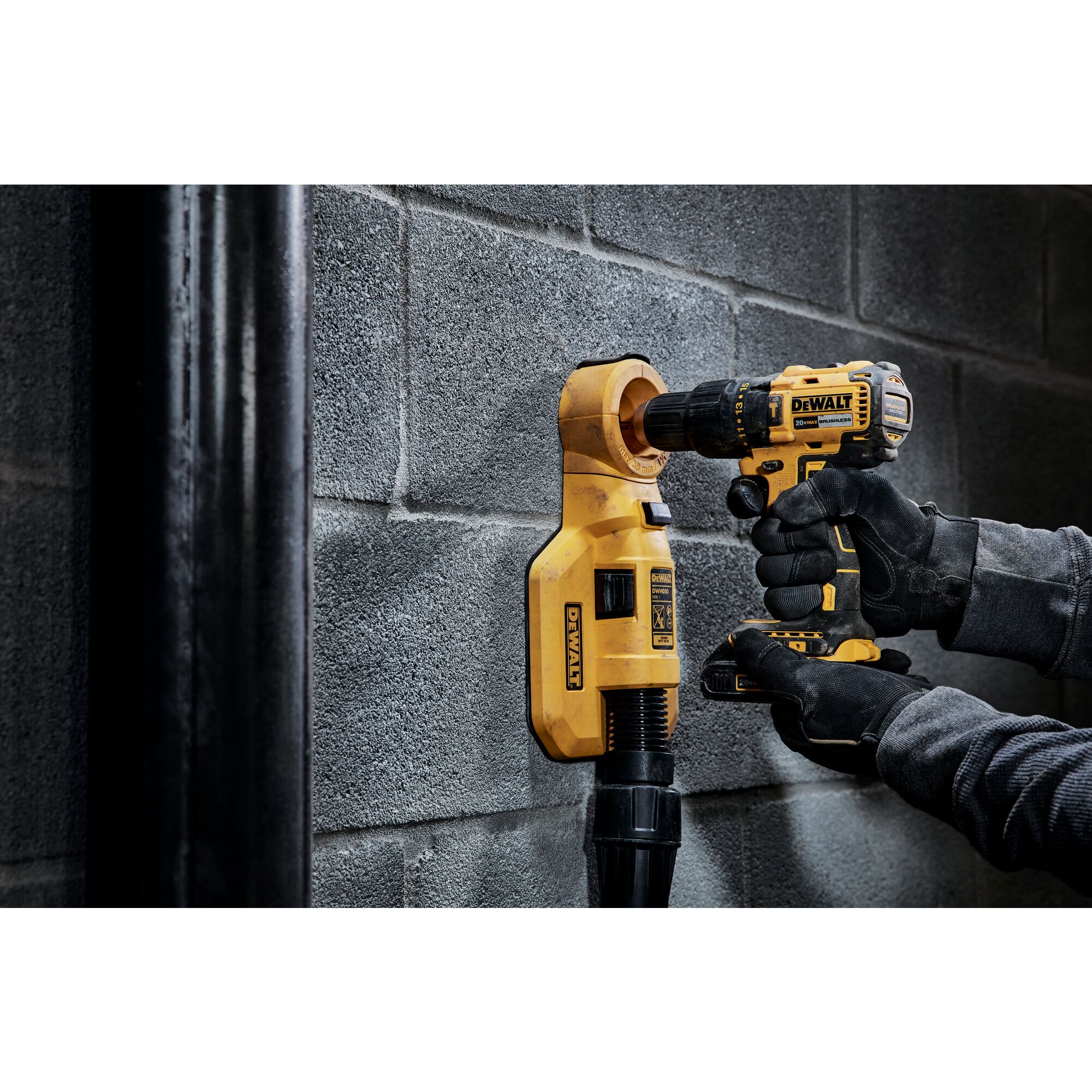 Dcd778 hammer online drill