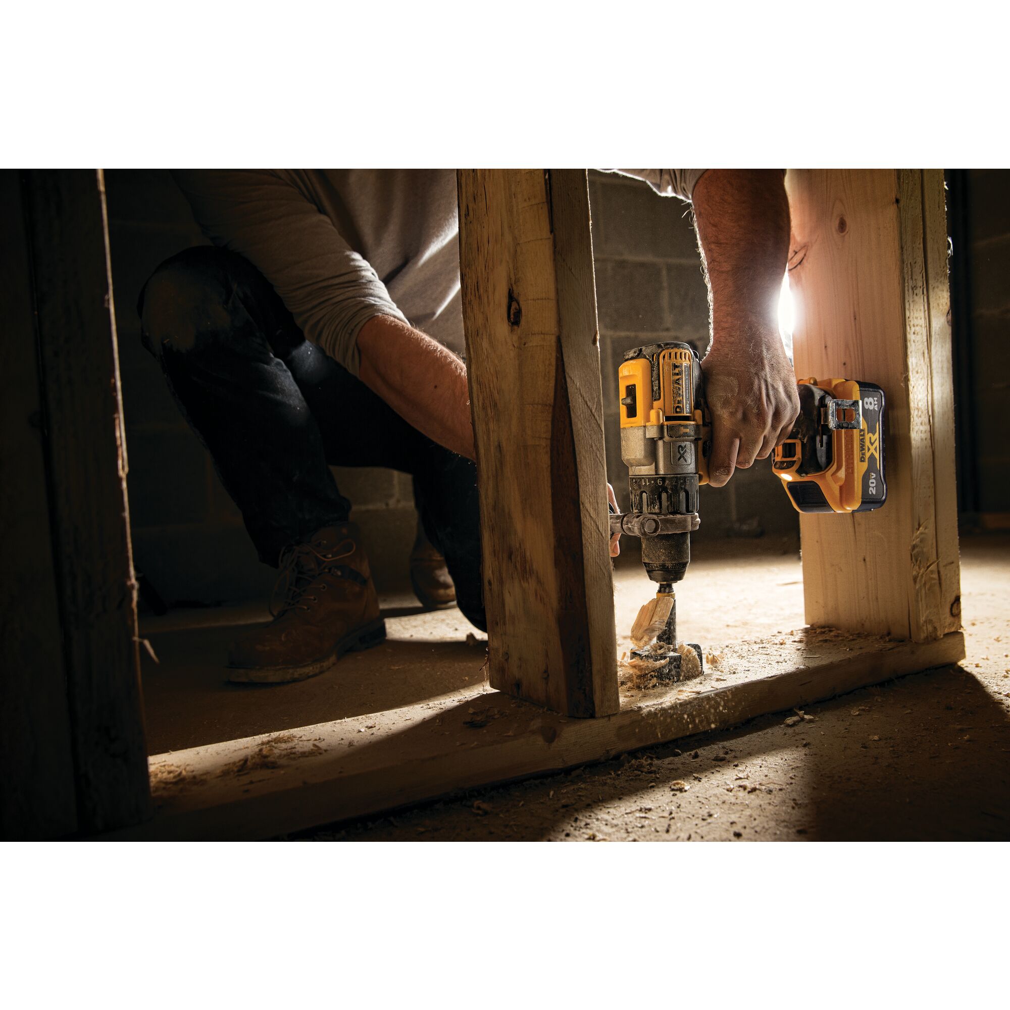 Dewalt power online detect drill