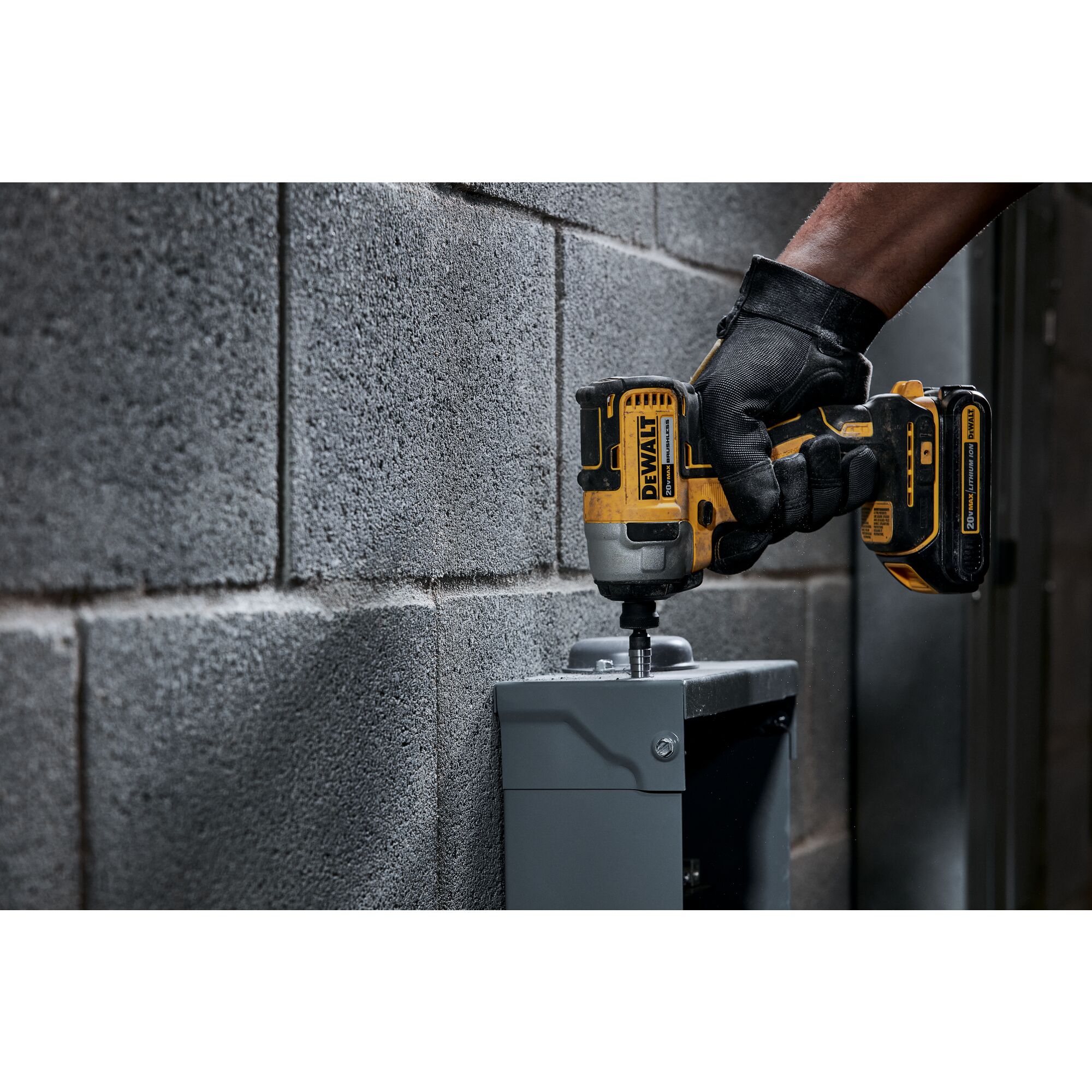 Dewalt cordless cheap impact driver kit