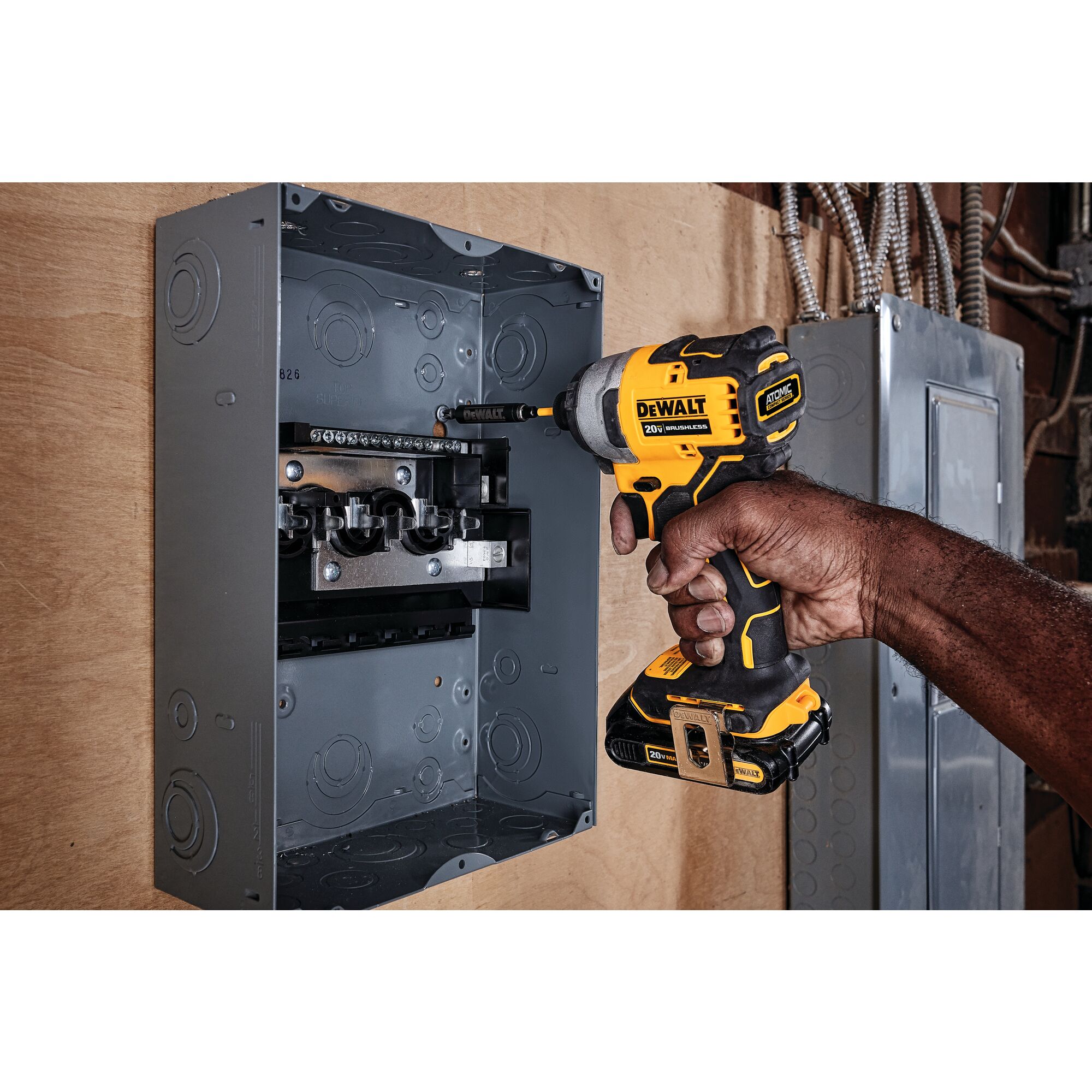 Dewalt atomic 20v on sale max brushless