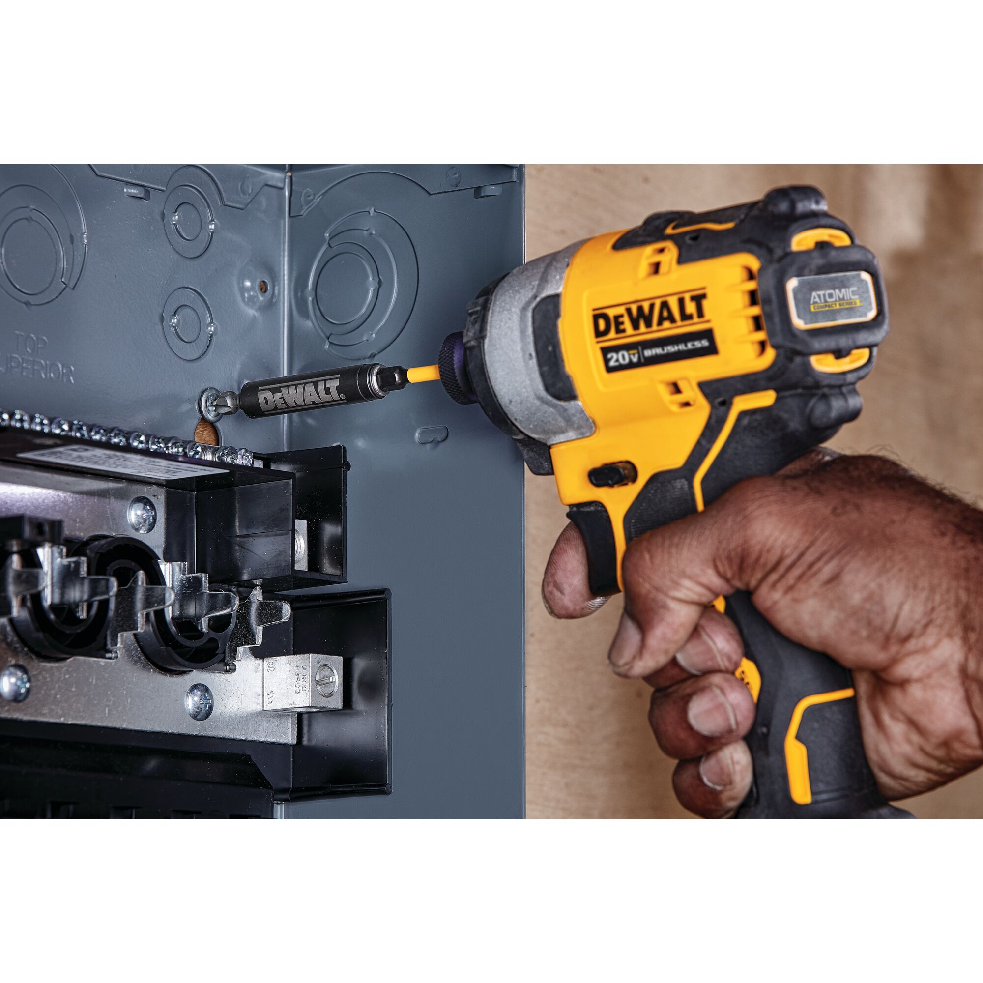 Dewalt on sale dcf809 set