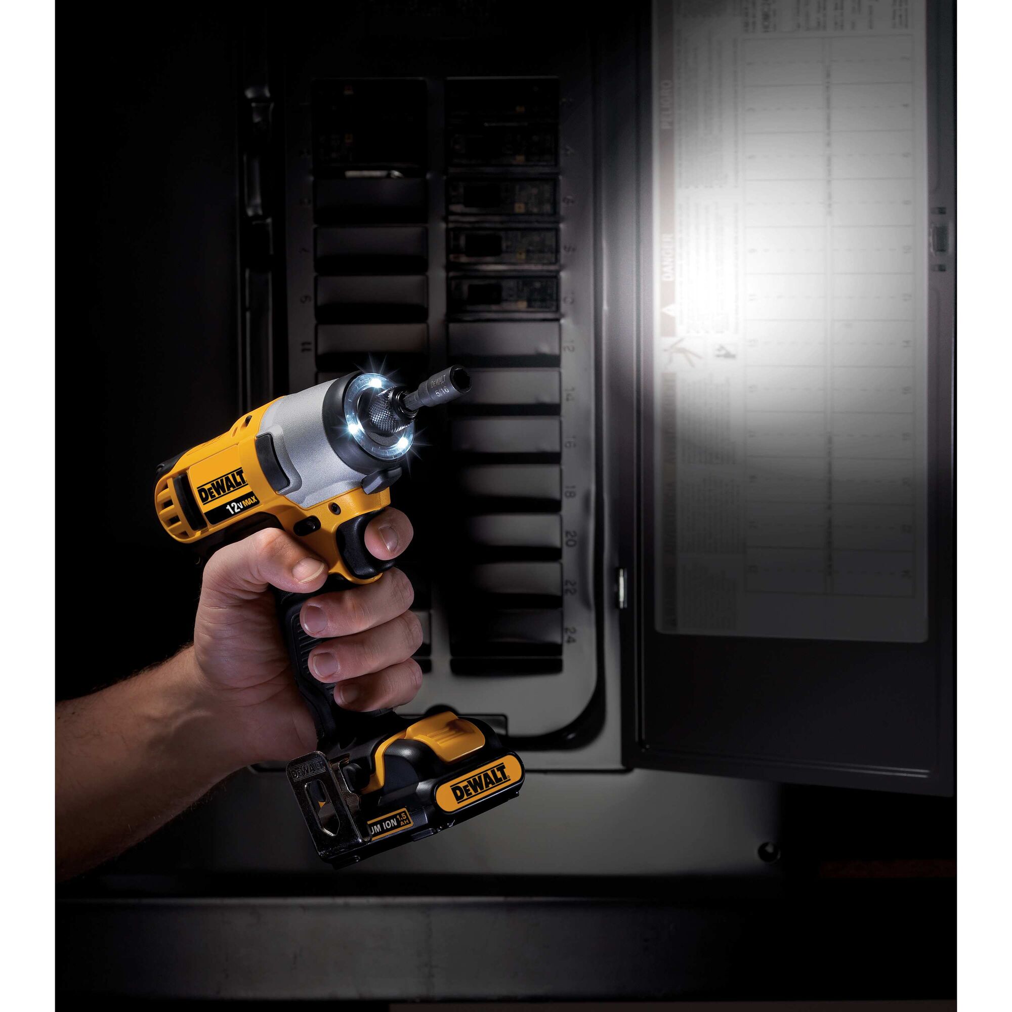 Dewalt dcf815 impact deals driver