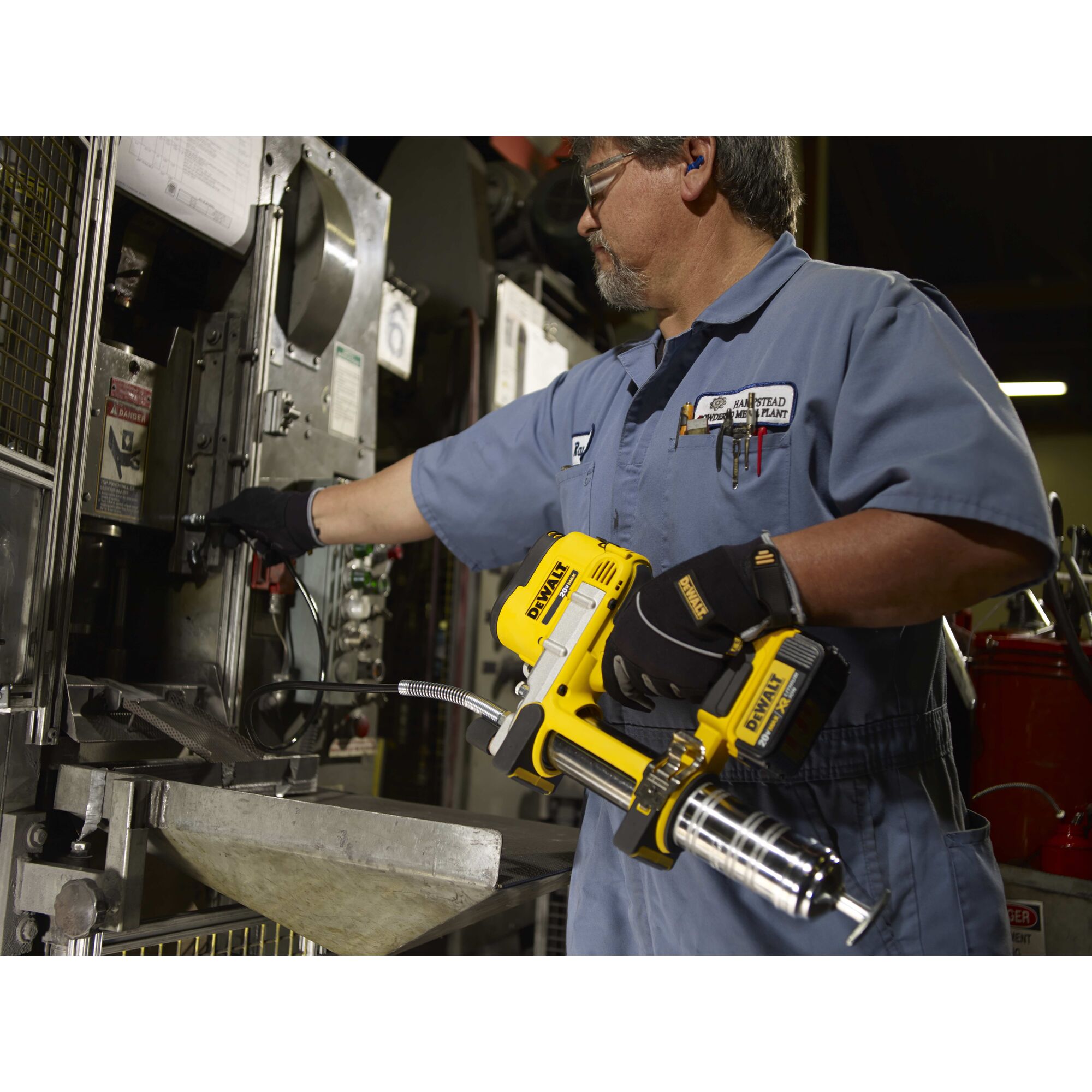 Dewalt grease deals gun price