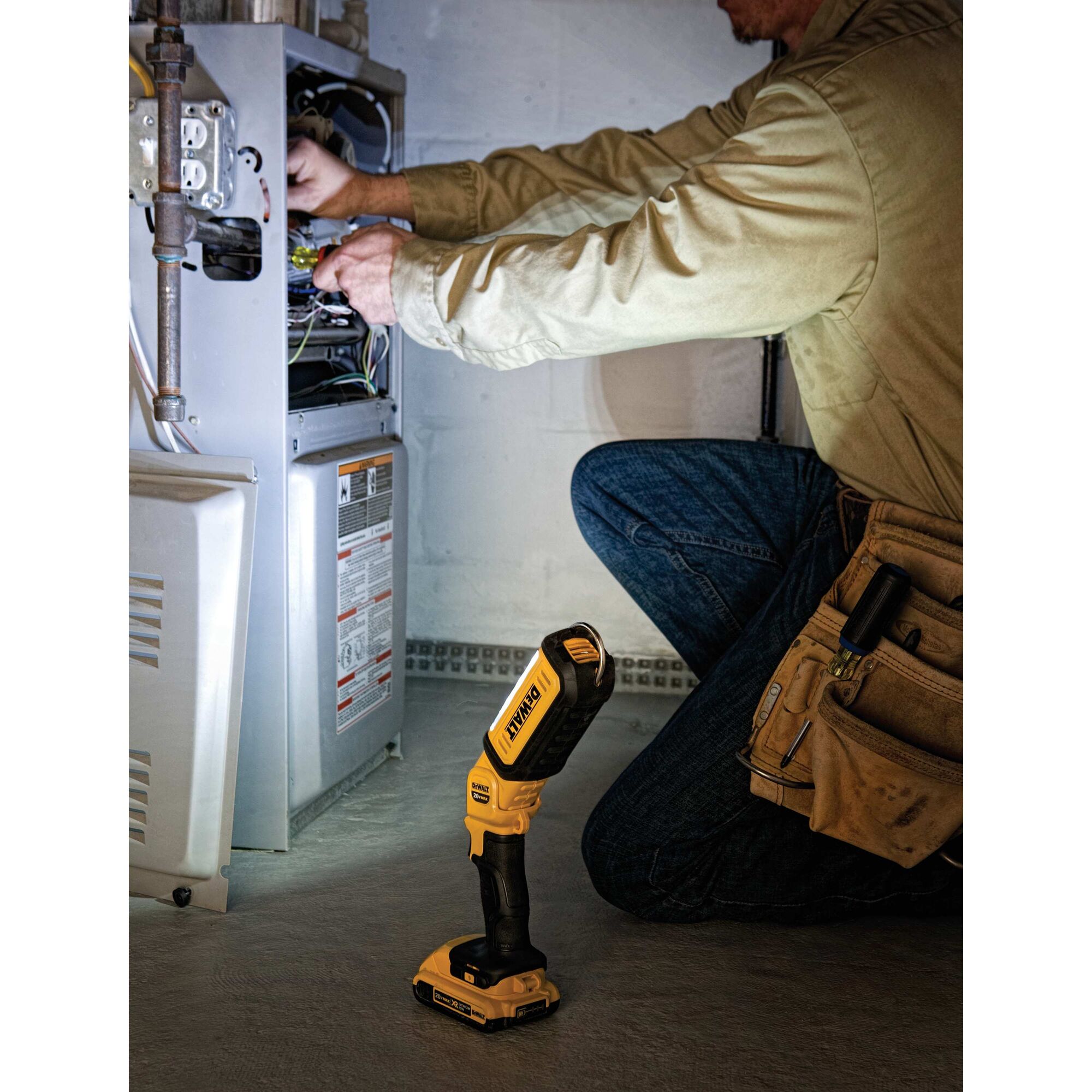 dewalt 20v max led hand held area light