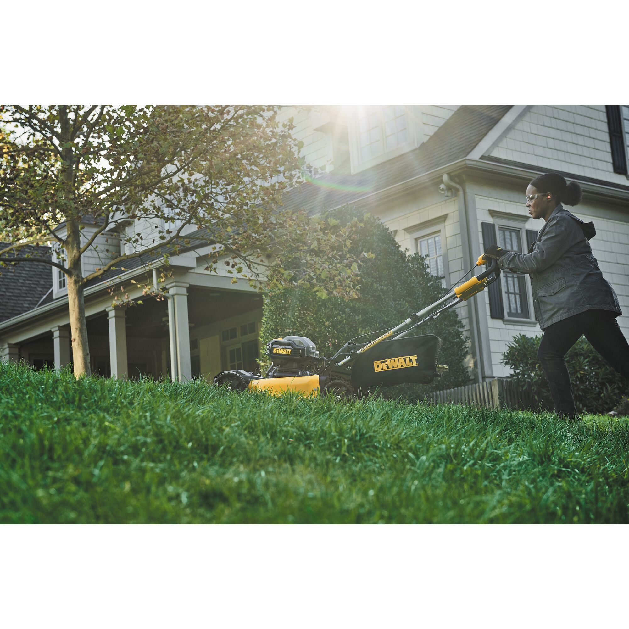 Battery powered online lawn mower dewalt