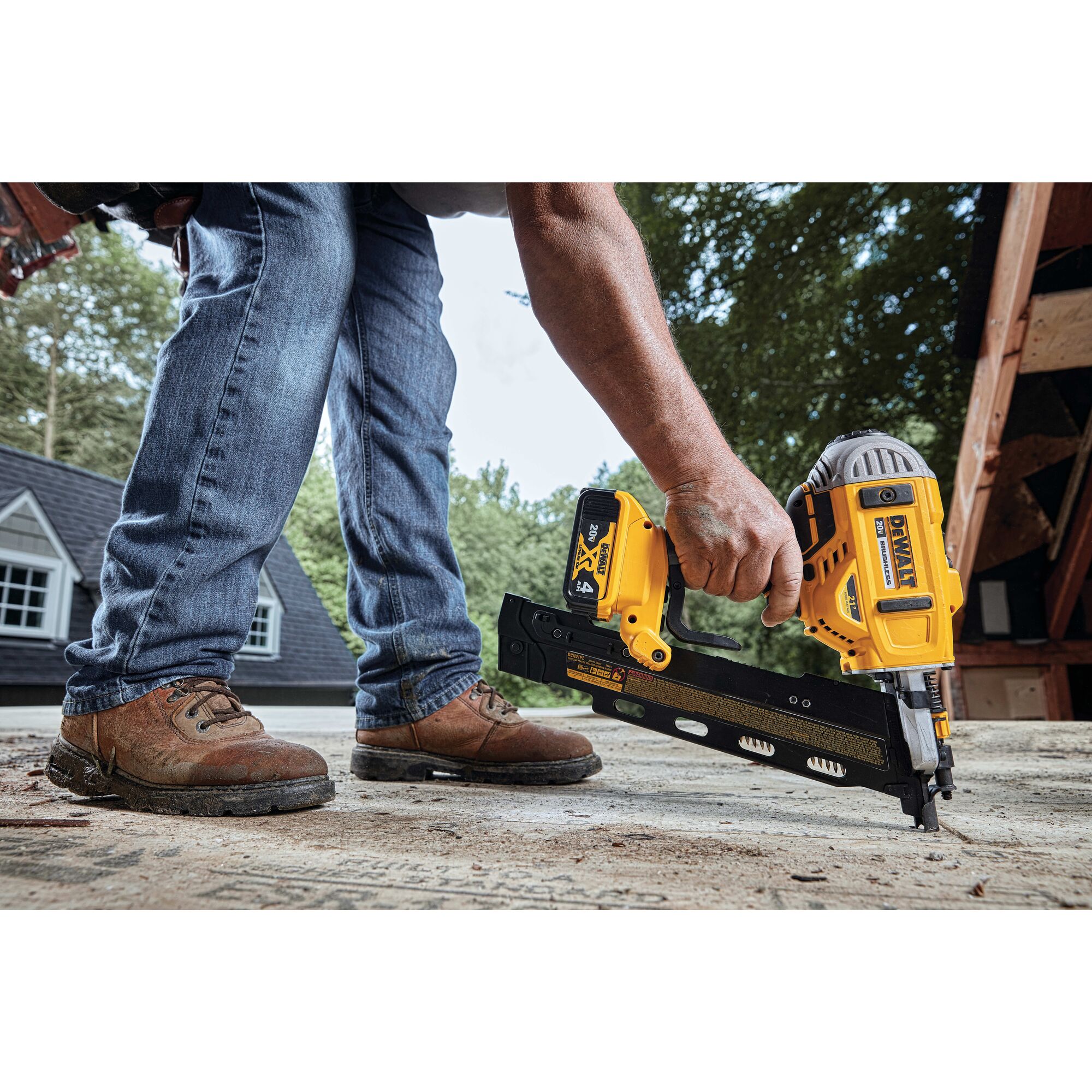 Dewalt air deals nailer cordless