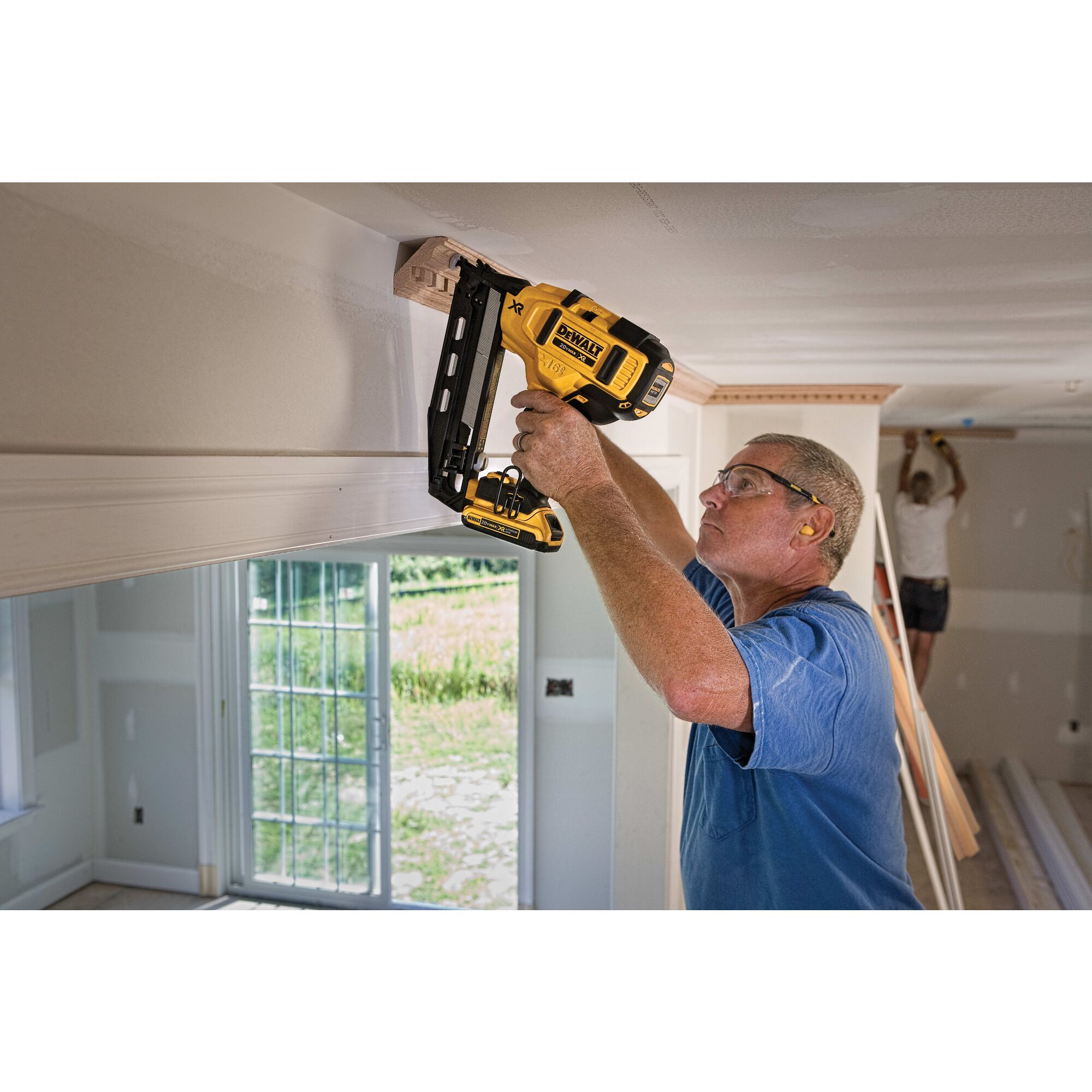 Dewalt trim nail deals gun