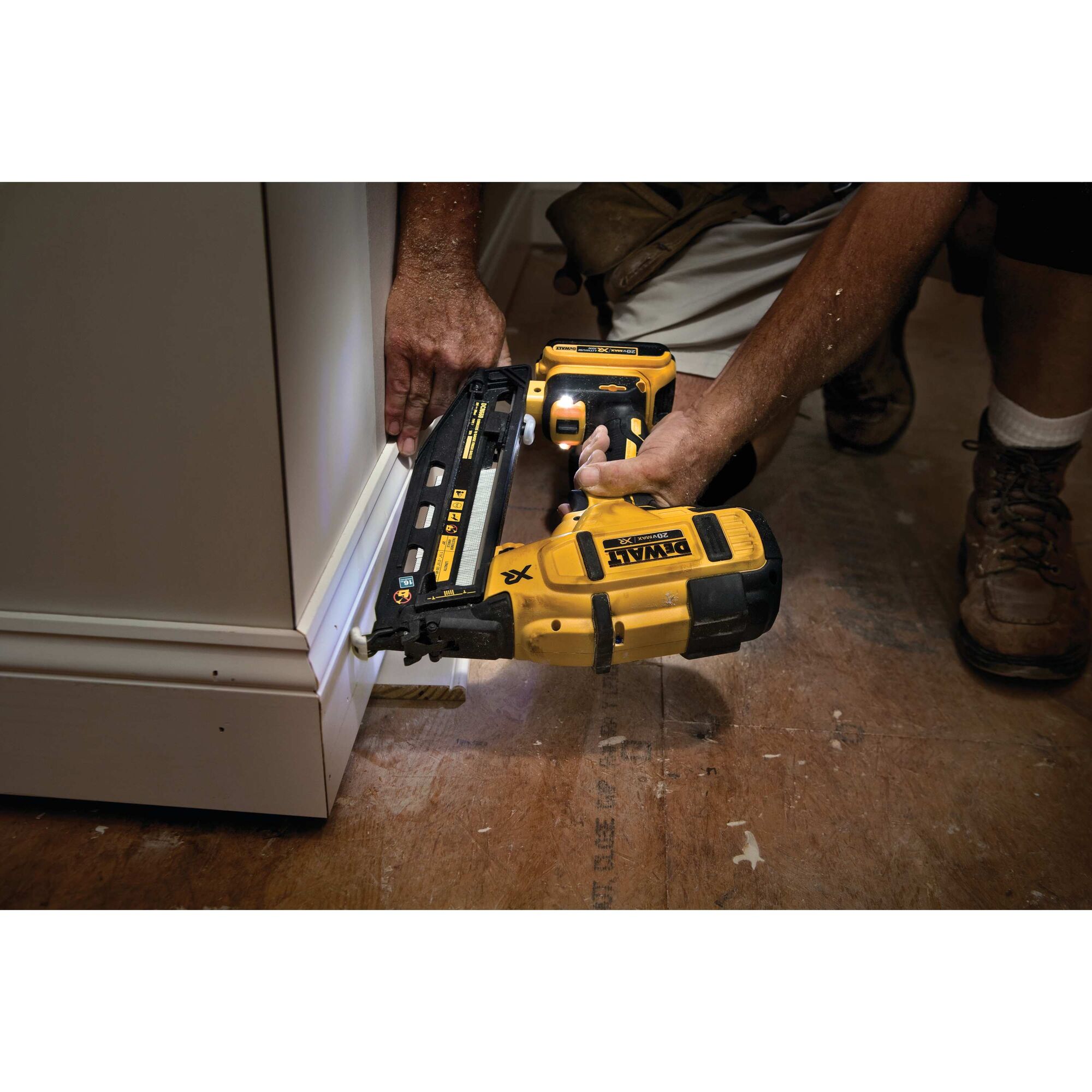 Dewalt nail gun on sale 16 gauge