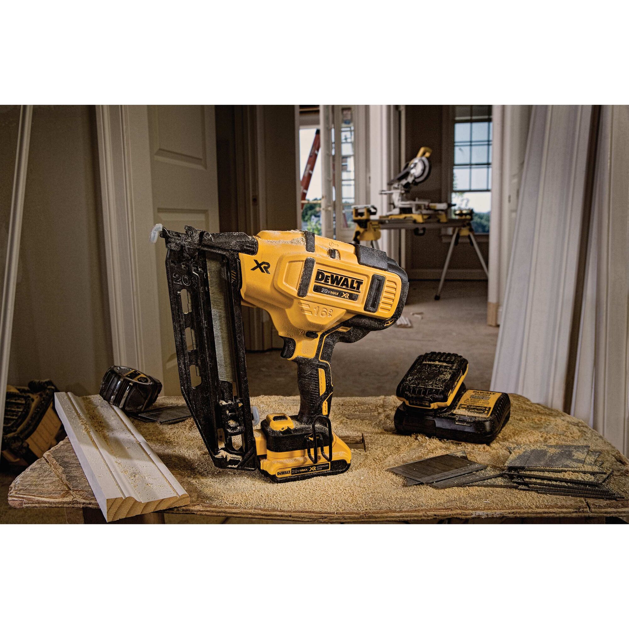 Dewalt battery deals powered finish nailer