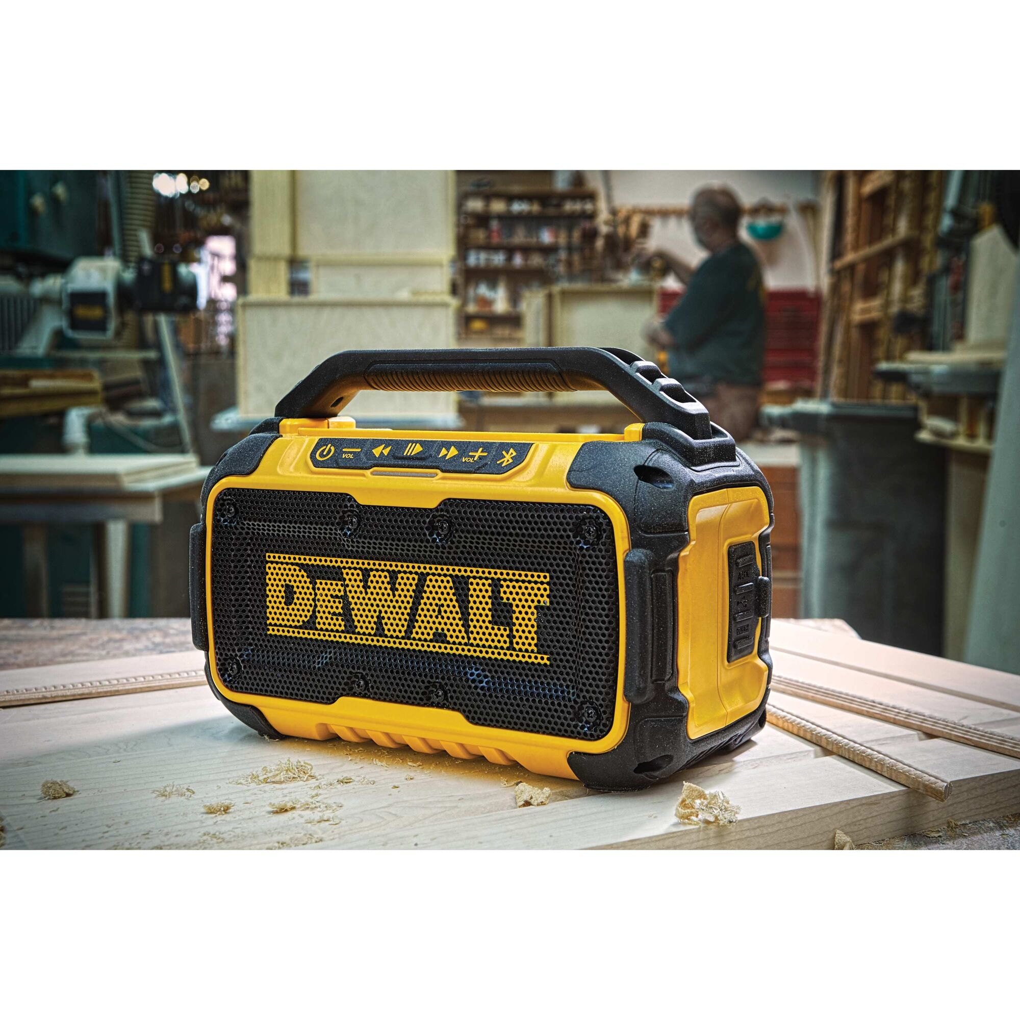 Dewalt bluetooth speaker store radio