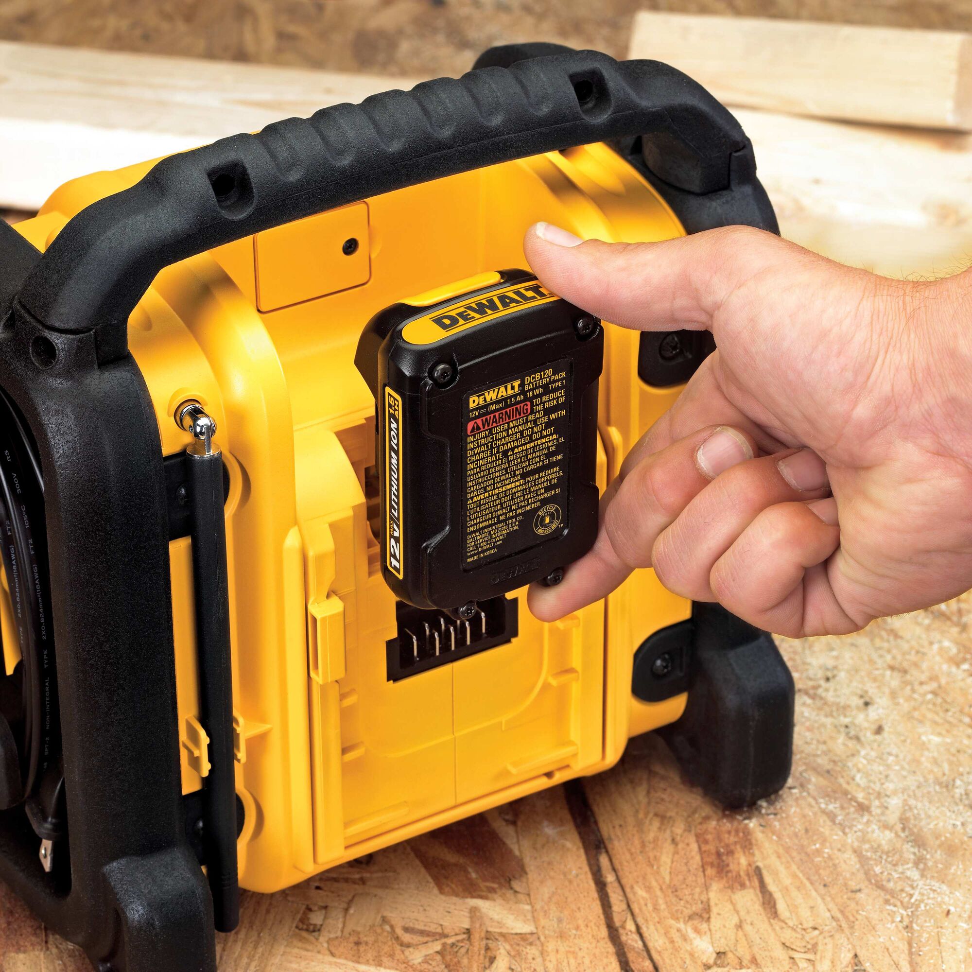 Dewalt on sale cordless radio