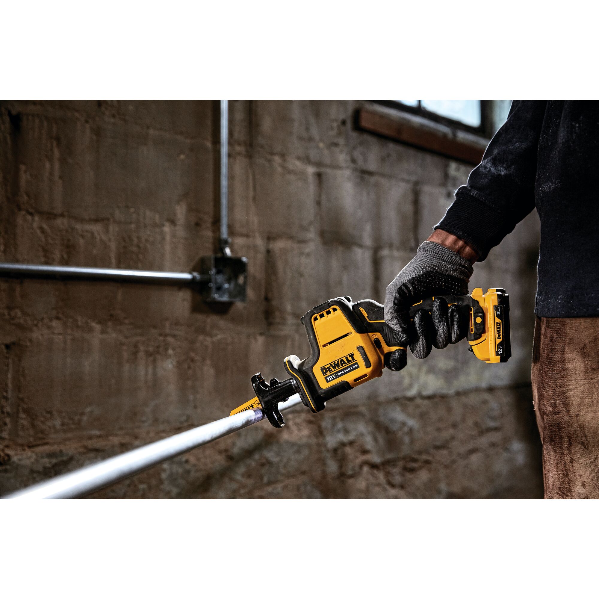 Dewalt saw saw discount cordless