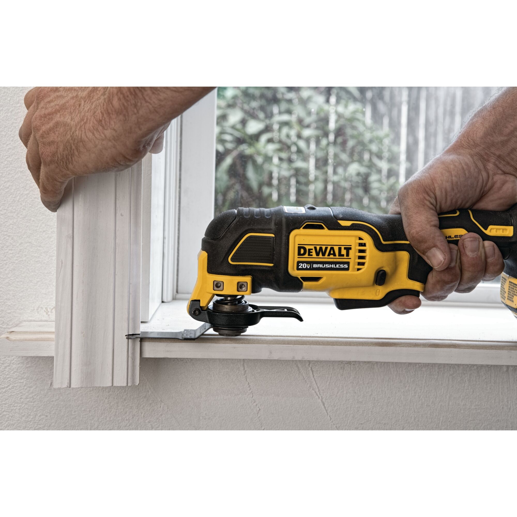 Dewalt multi on sale tool 4ah