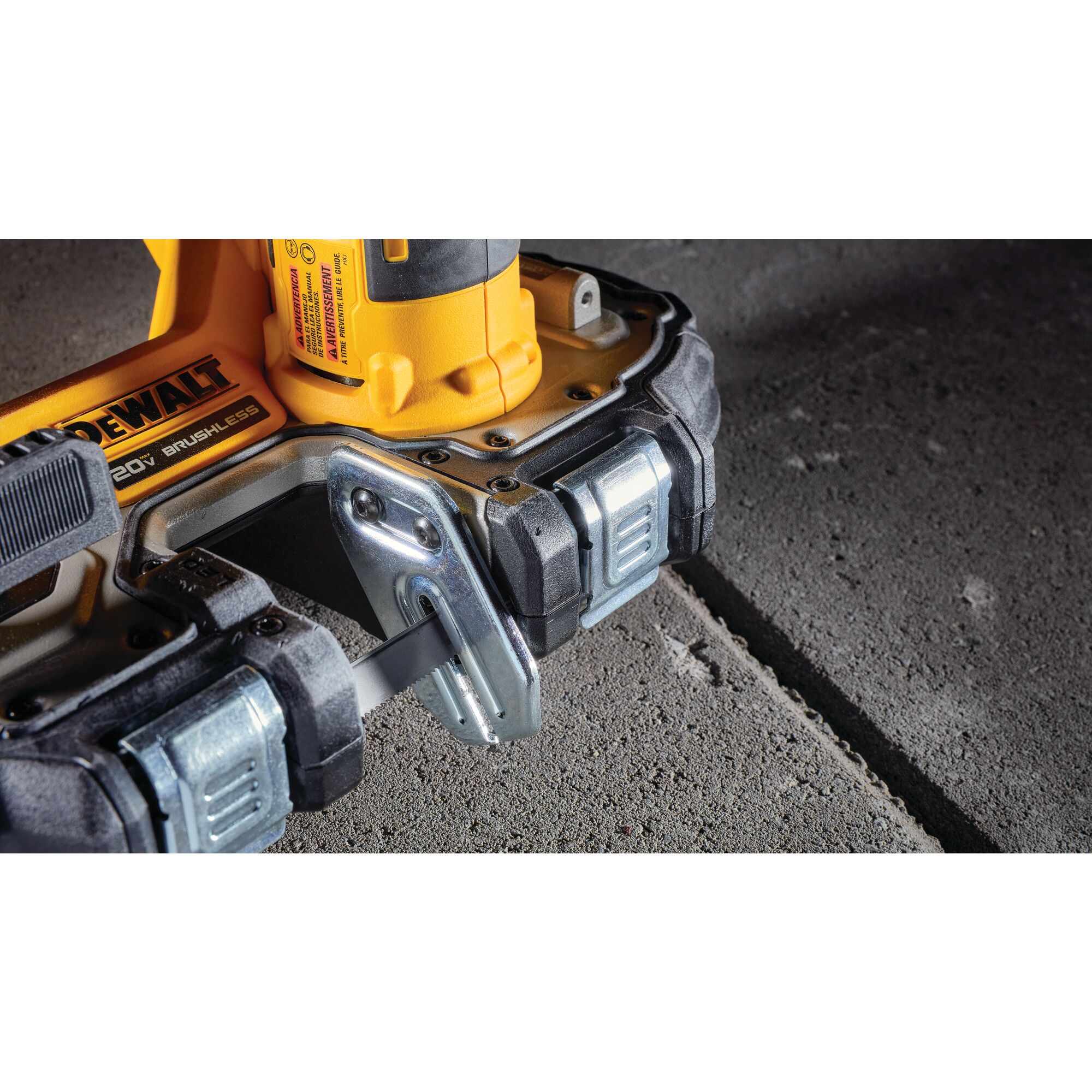 ATOMIC 20V MAX* Brushless Cordless 1-3/4 in. Bandsaw Kit | DEWALT