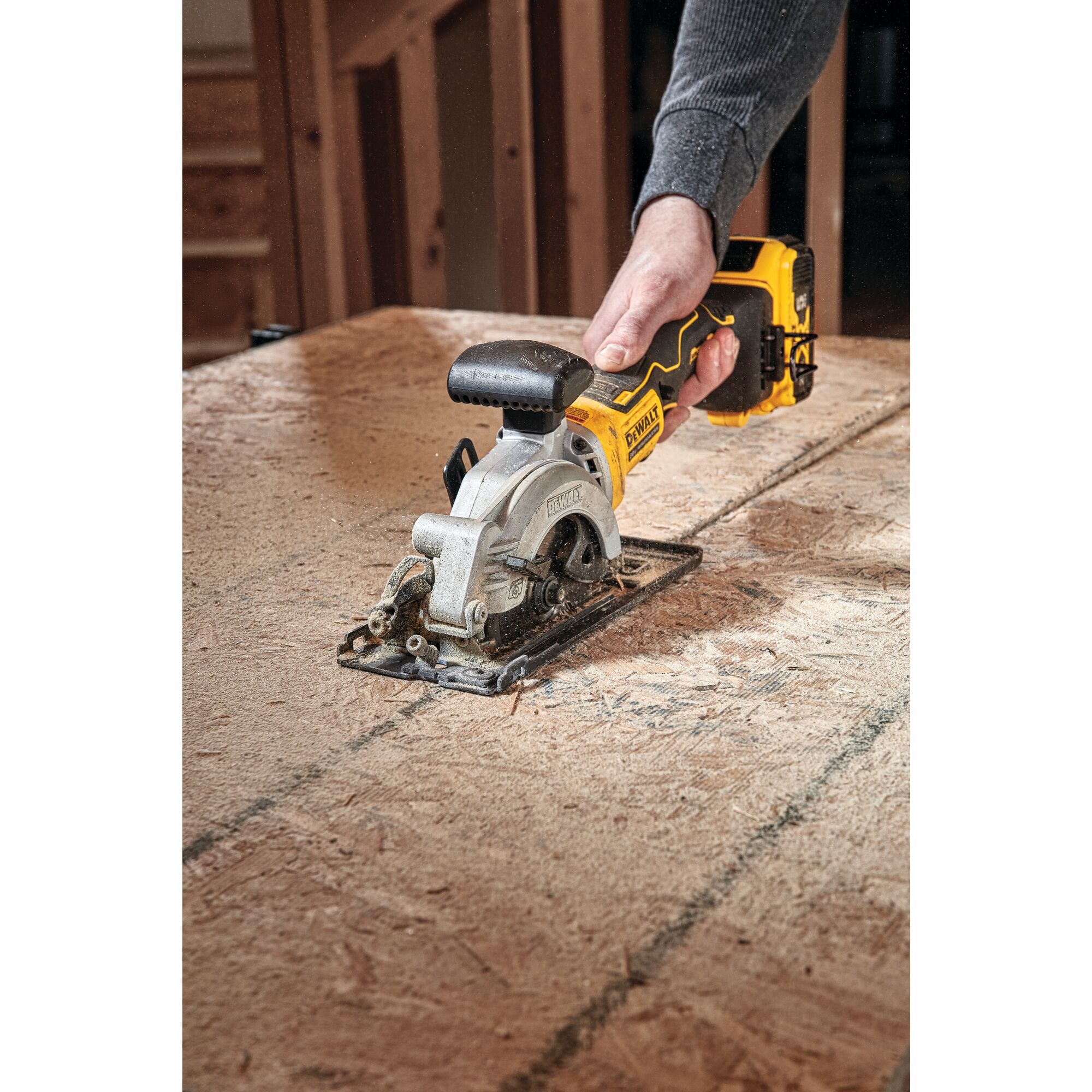 Power deals saw dewalt