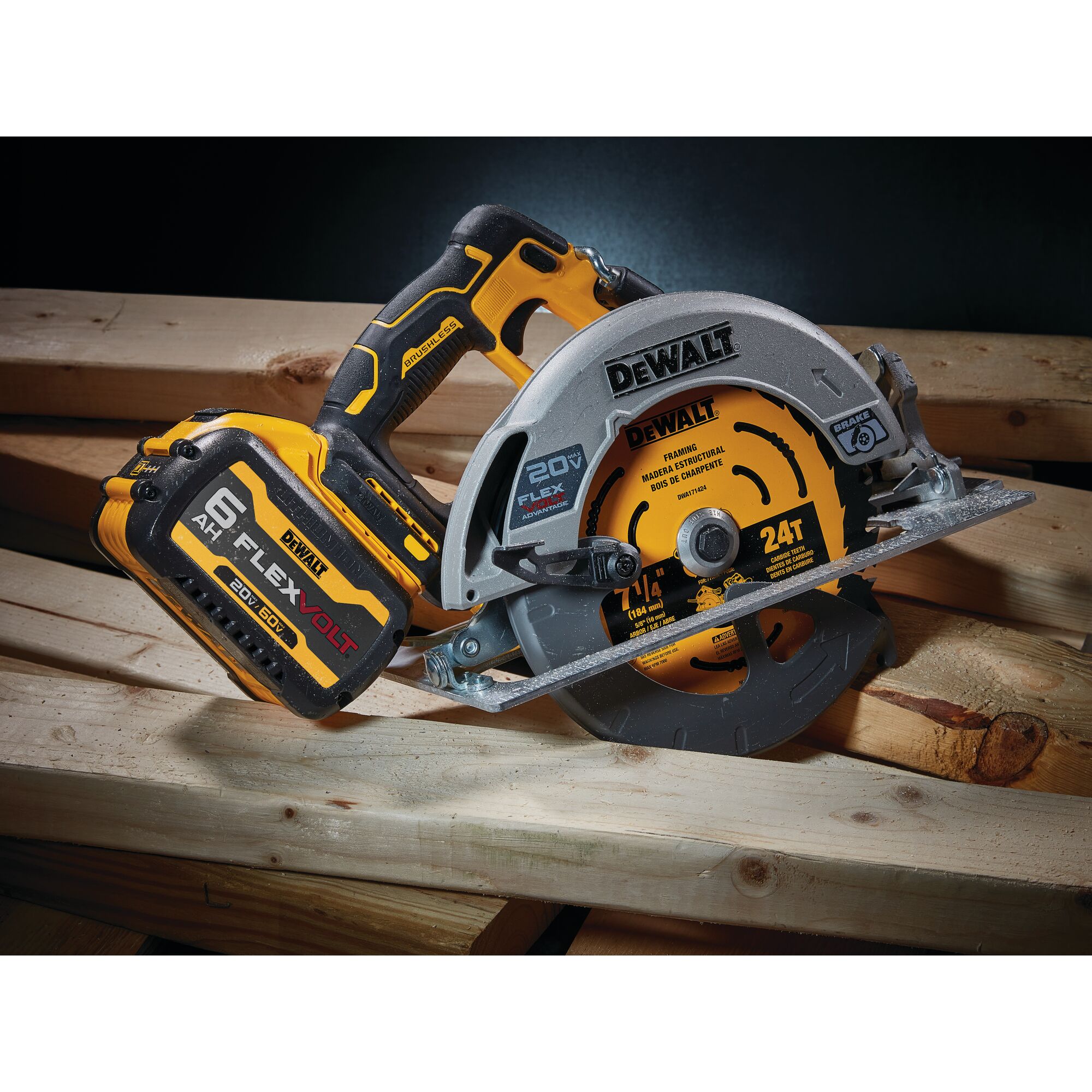 Skill saw deals dewalt battery