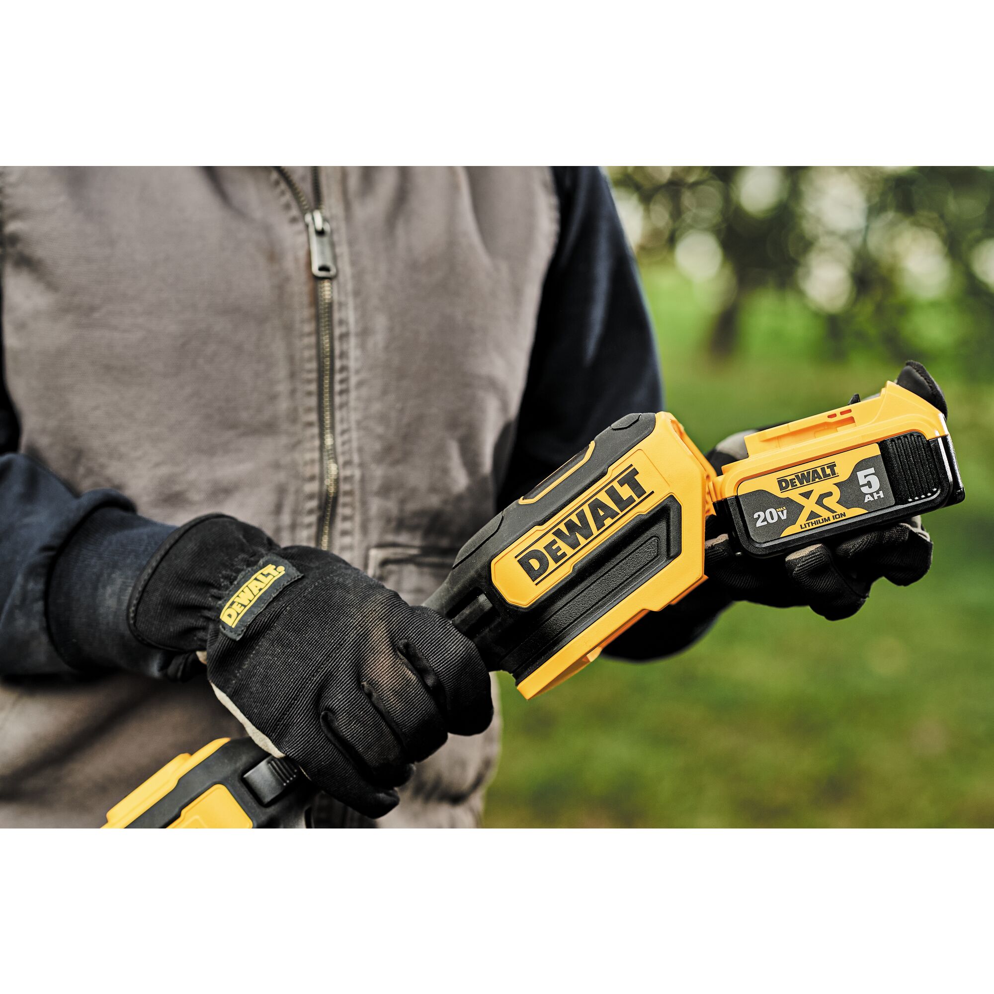 Dewalt 14 folding on sale string trimmer