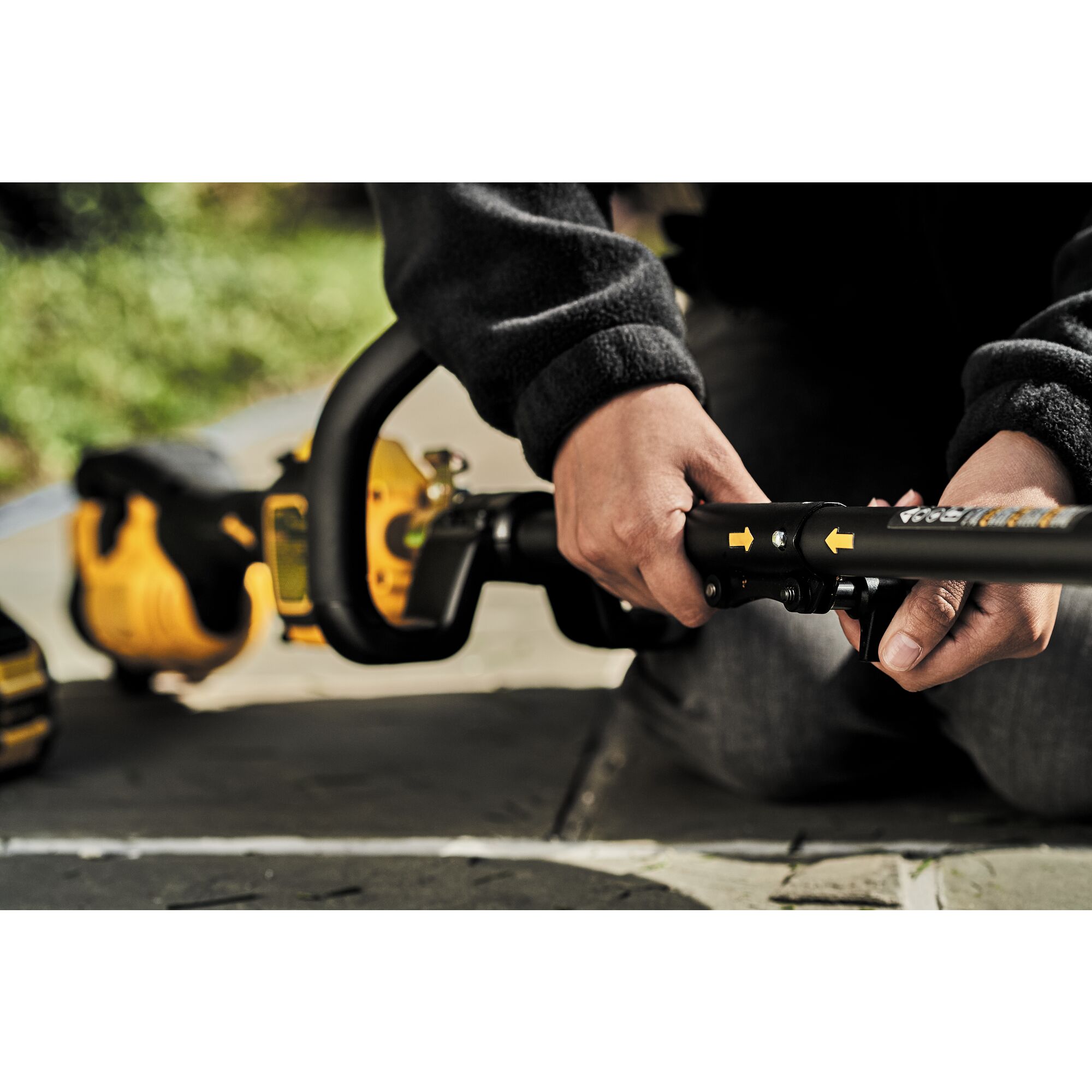 Dewalt 60 deals volt string trimmer