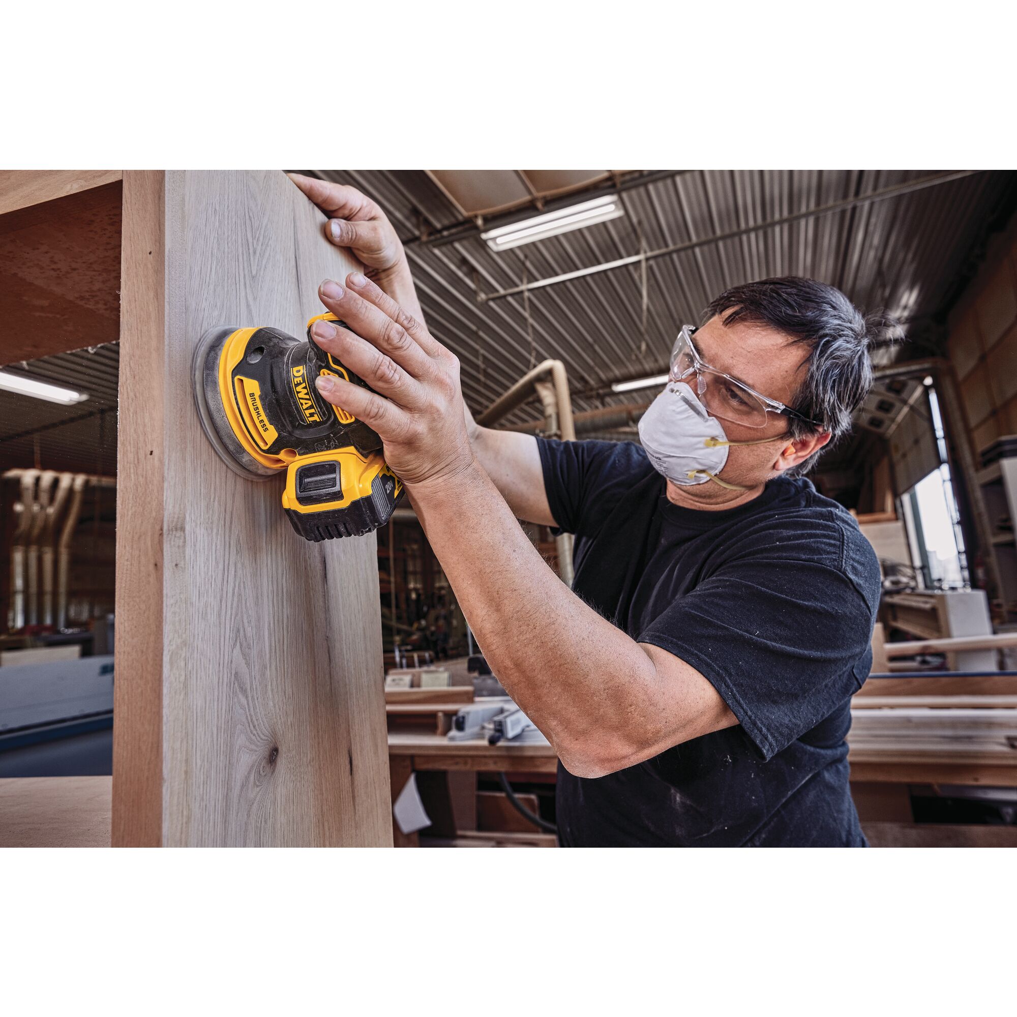 Dewalt battery deals powered palm sander