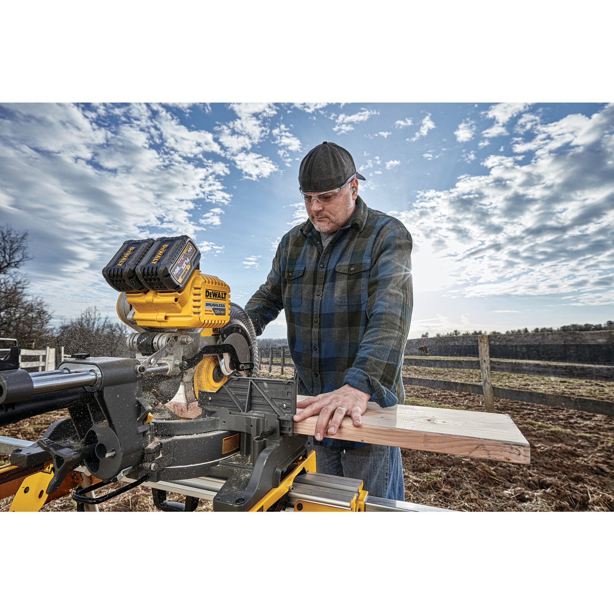 Dewalt flexvolt sliding compound shop miter saw