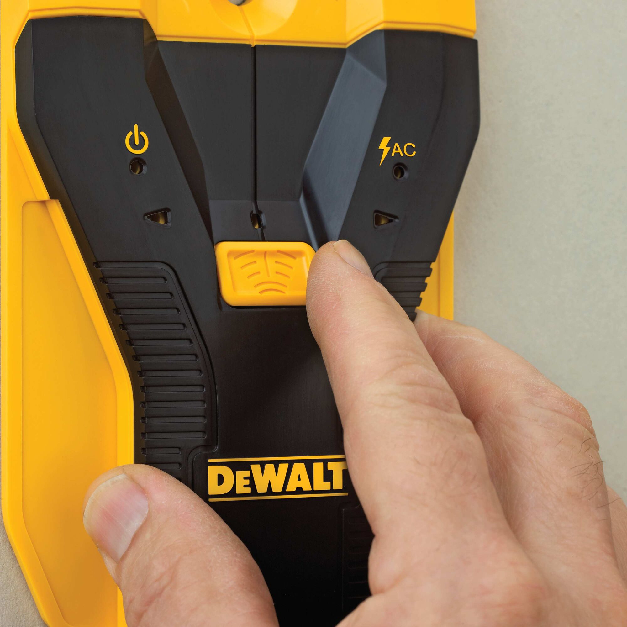 1-1/2 in. Stud Finder | DEWALT