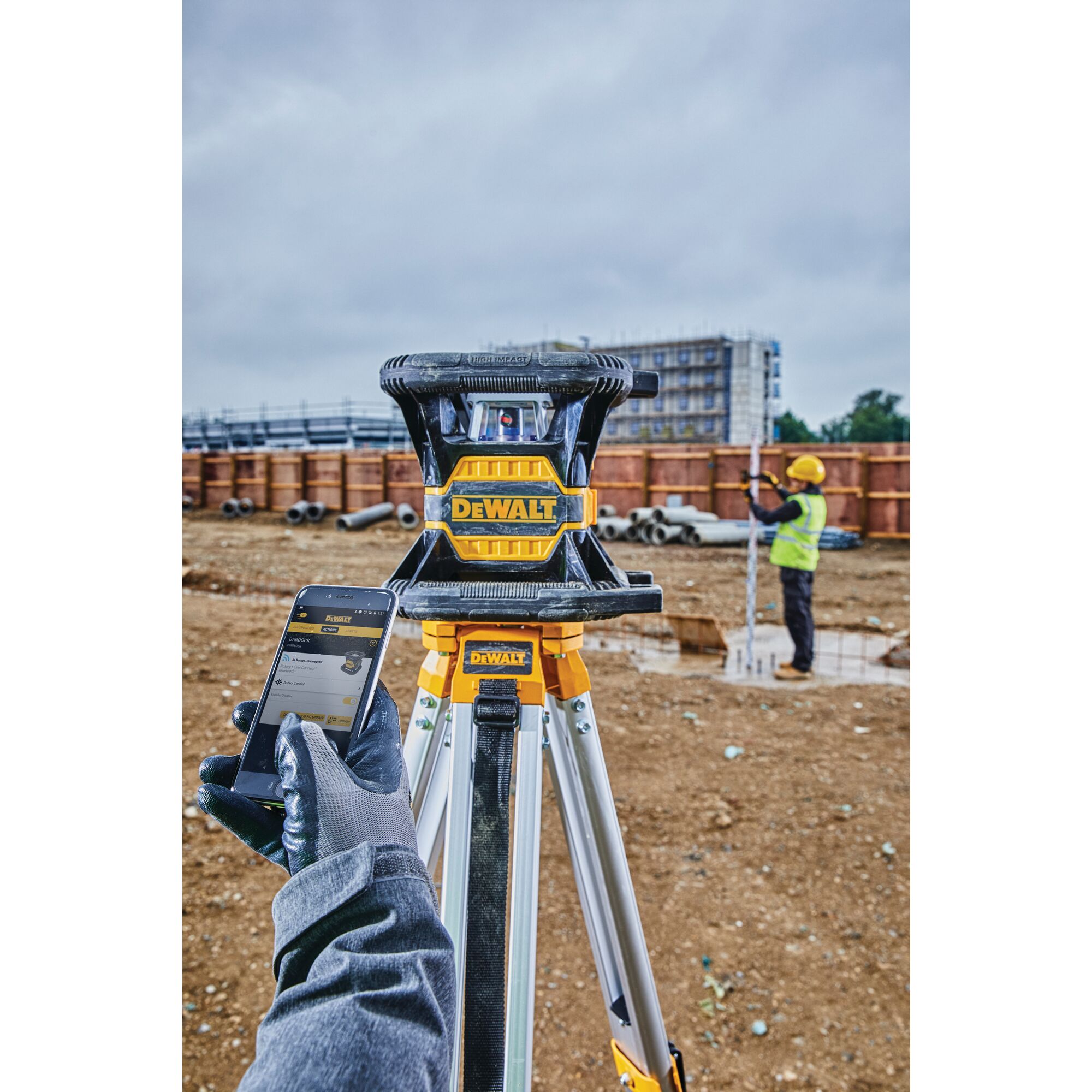 Dewalt red deals laser level