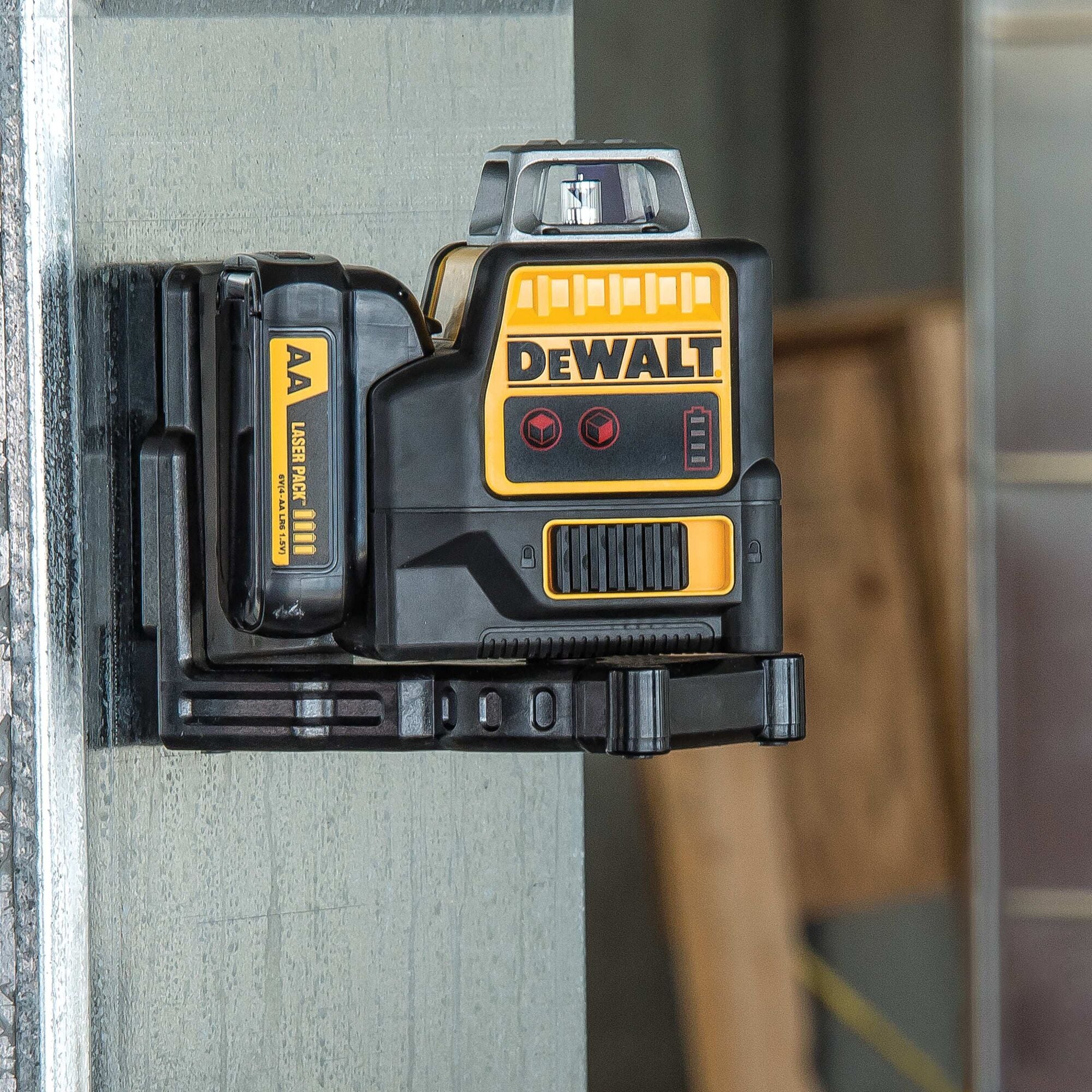 Dewalt 12v max 360 deals line laser