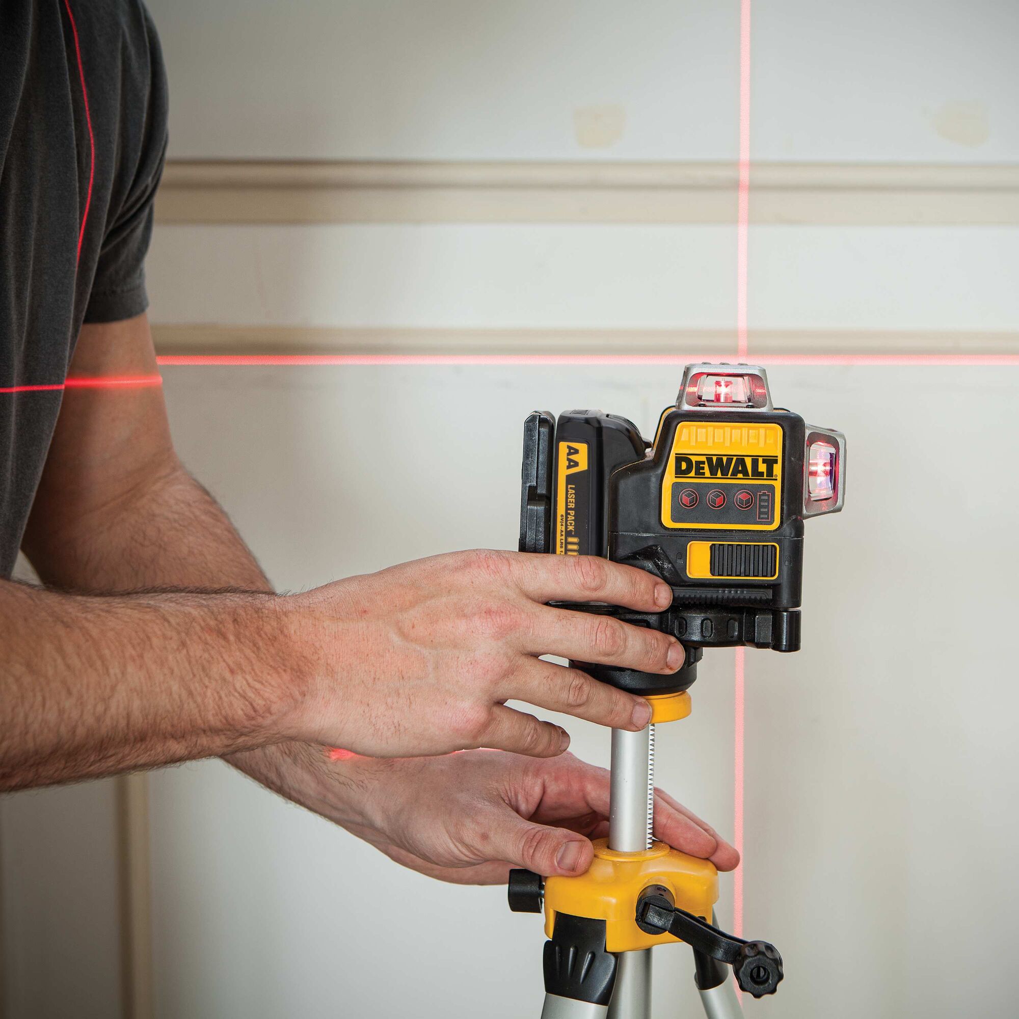 Dewalt deals red laser