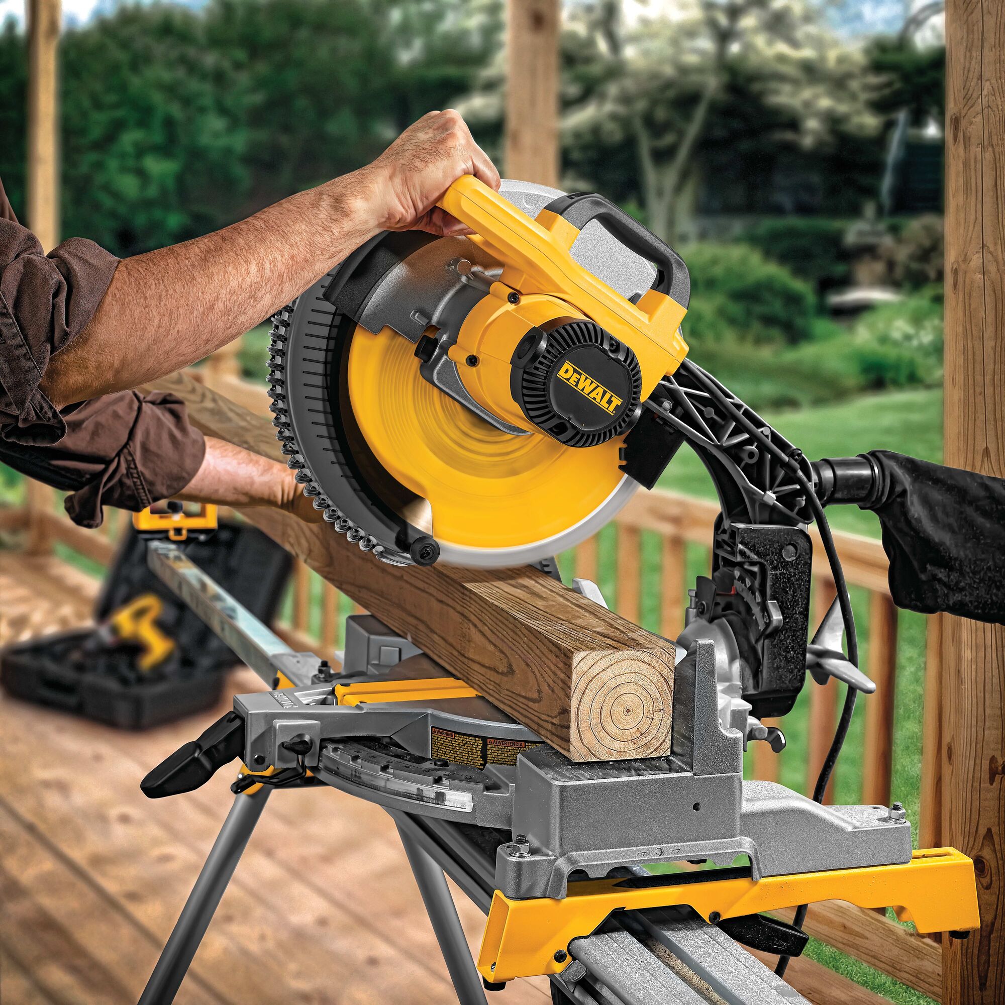 Dewalt discount miter saw