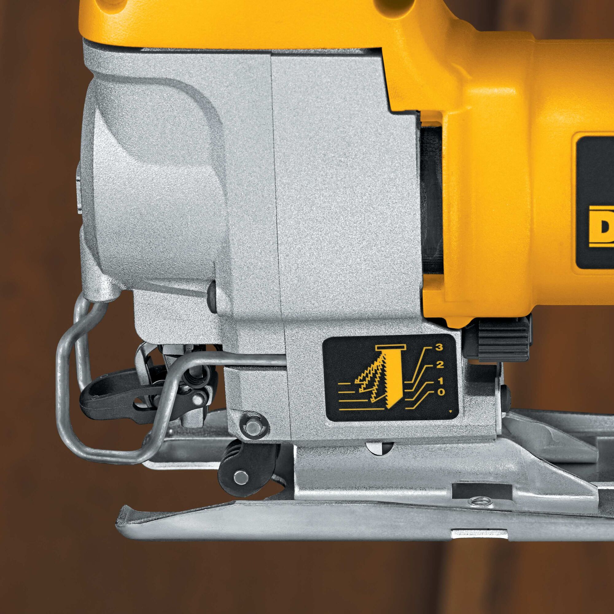 Dw317 deals blade clamp