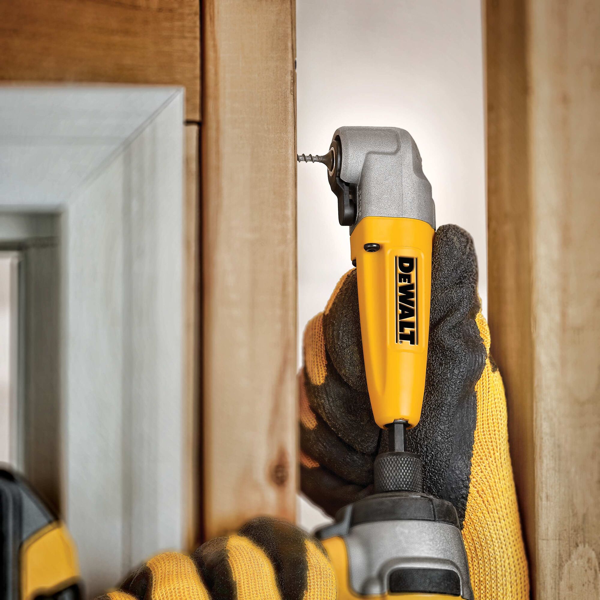 90 degree store drill dewalt