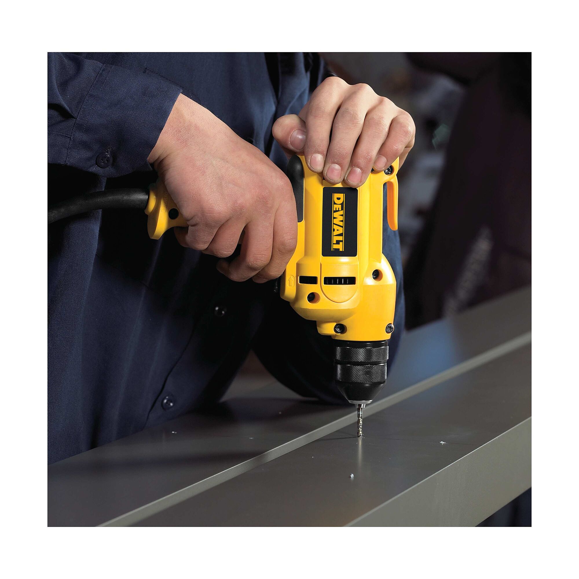 Dewalt drill metal discount chuck