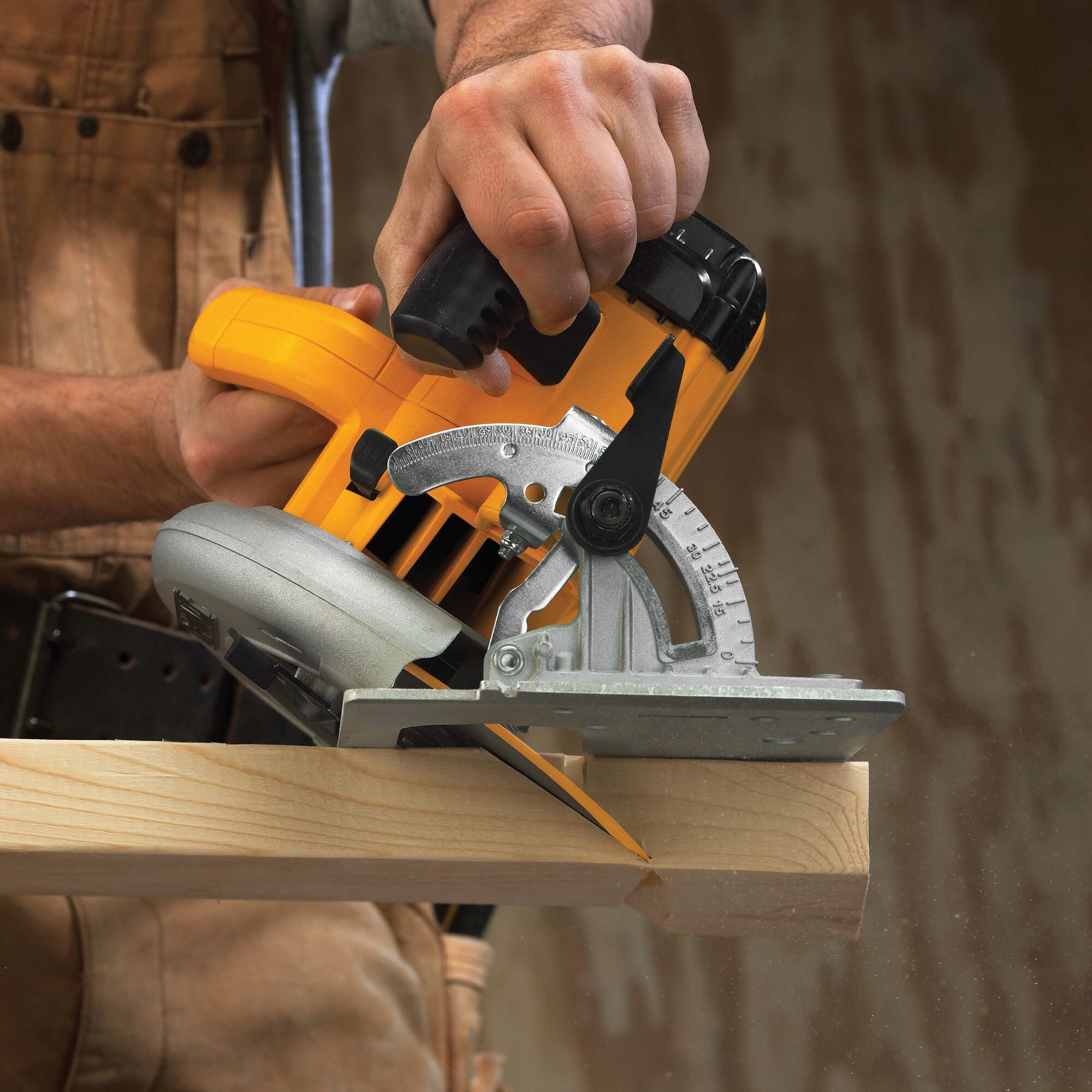 Using dewalt online circular saw