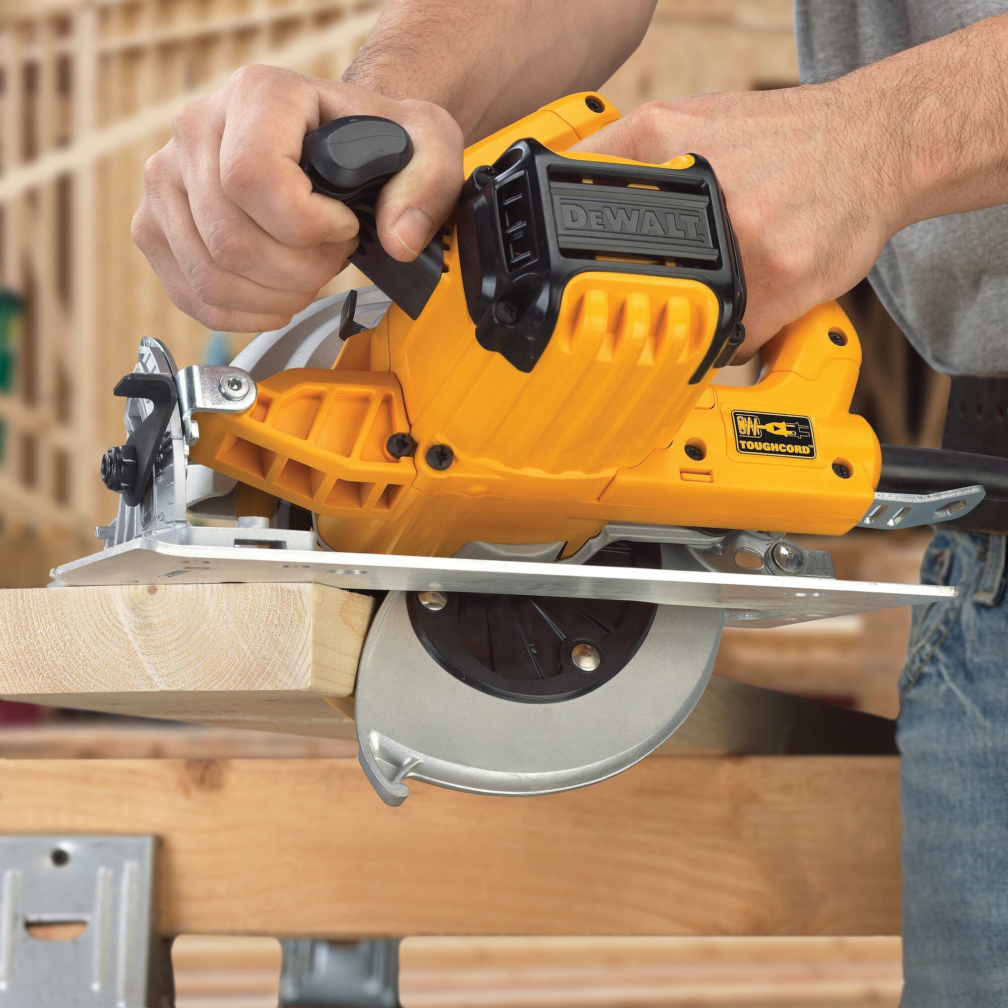 Dewalt circular deals saw 185mm