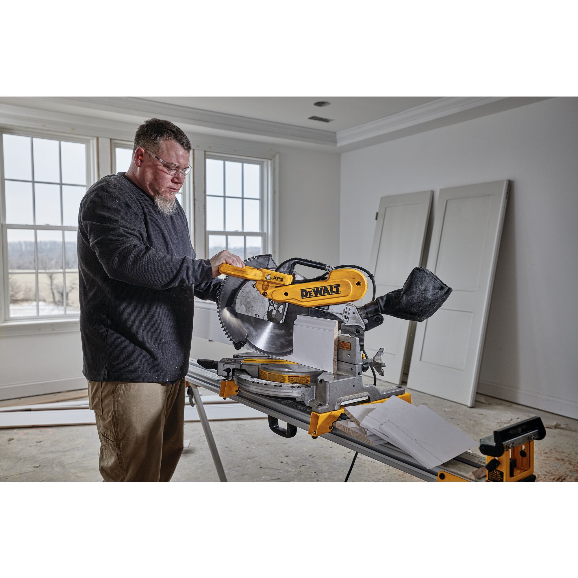 Dewalt compound double bevel deals miter saw