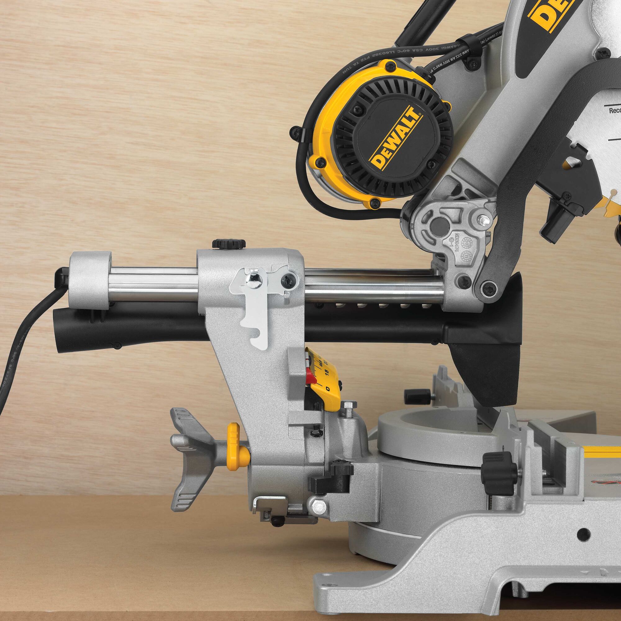 Dewalt deals saw dws780