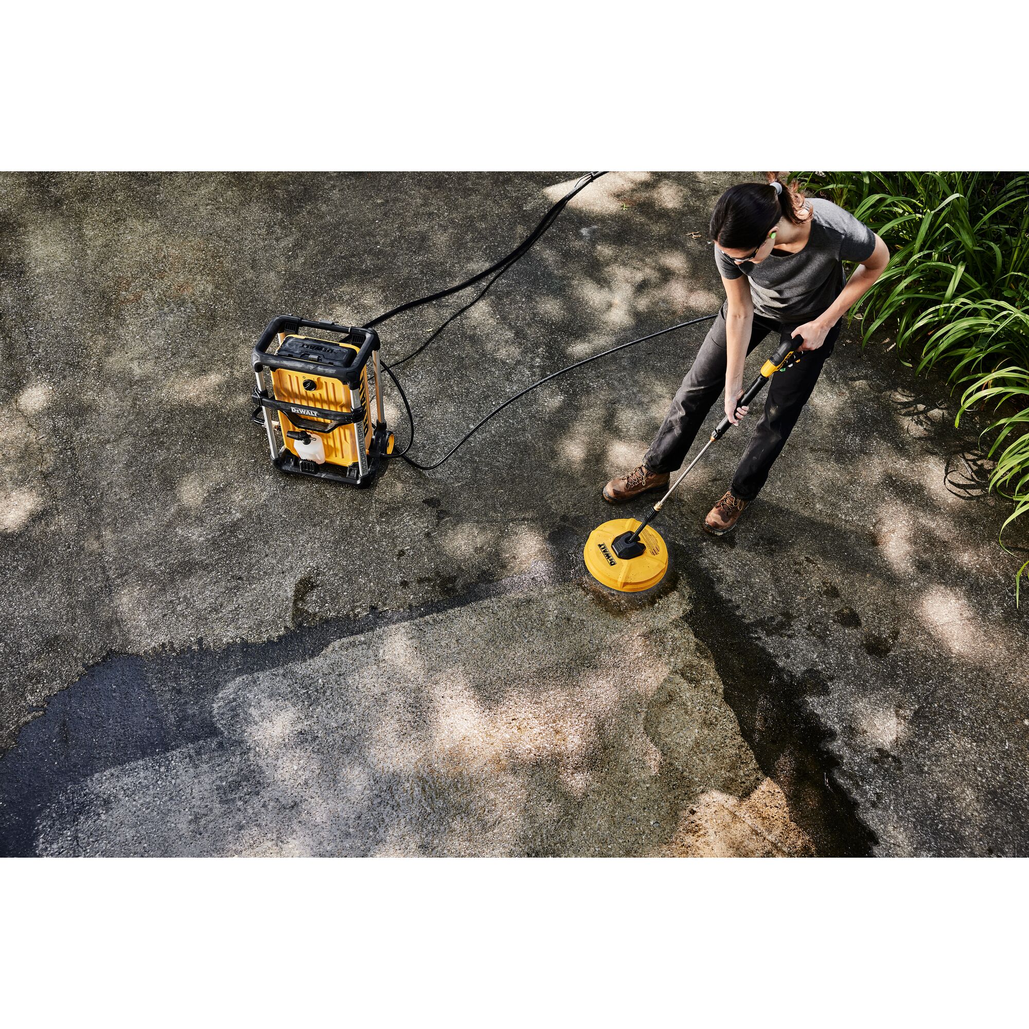 Dewalt surface clearance scrubber