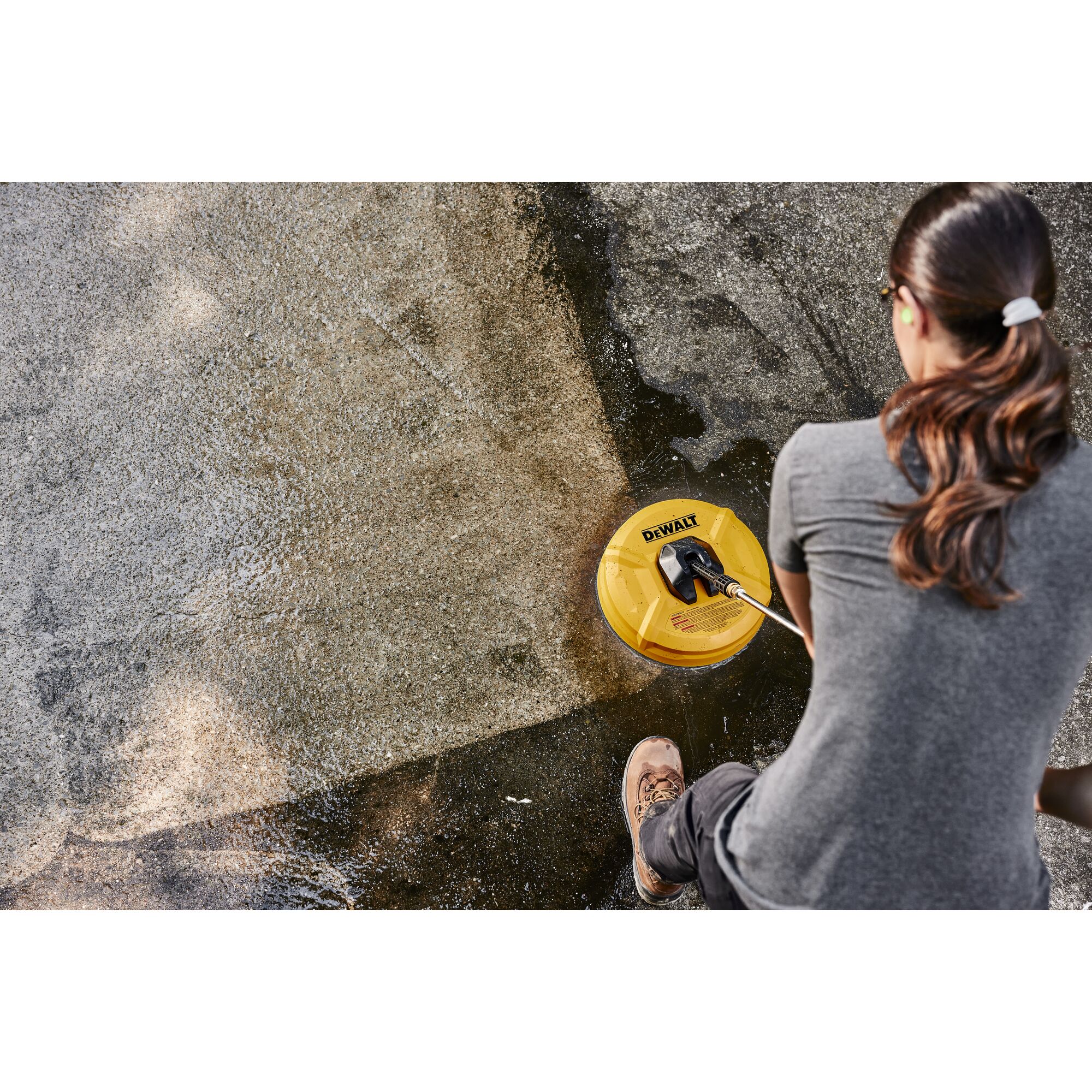 Dewalt surface clearance scrubber